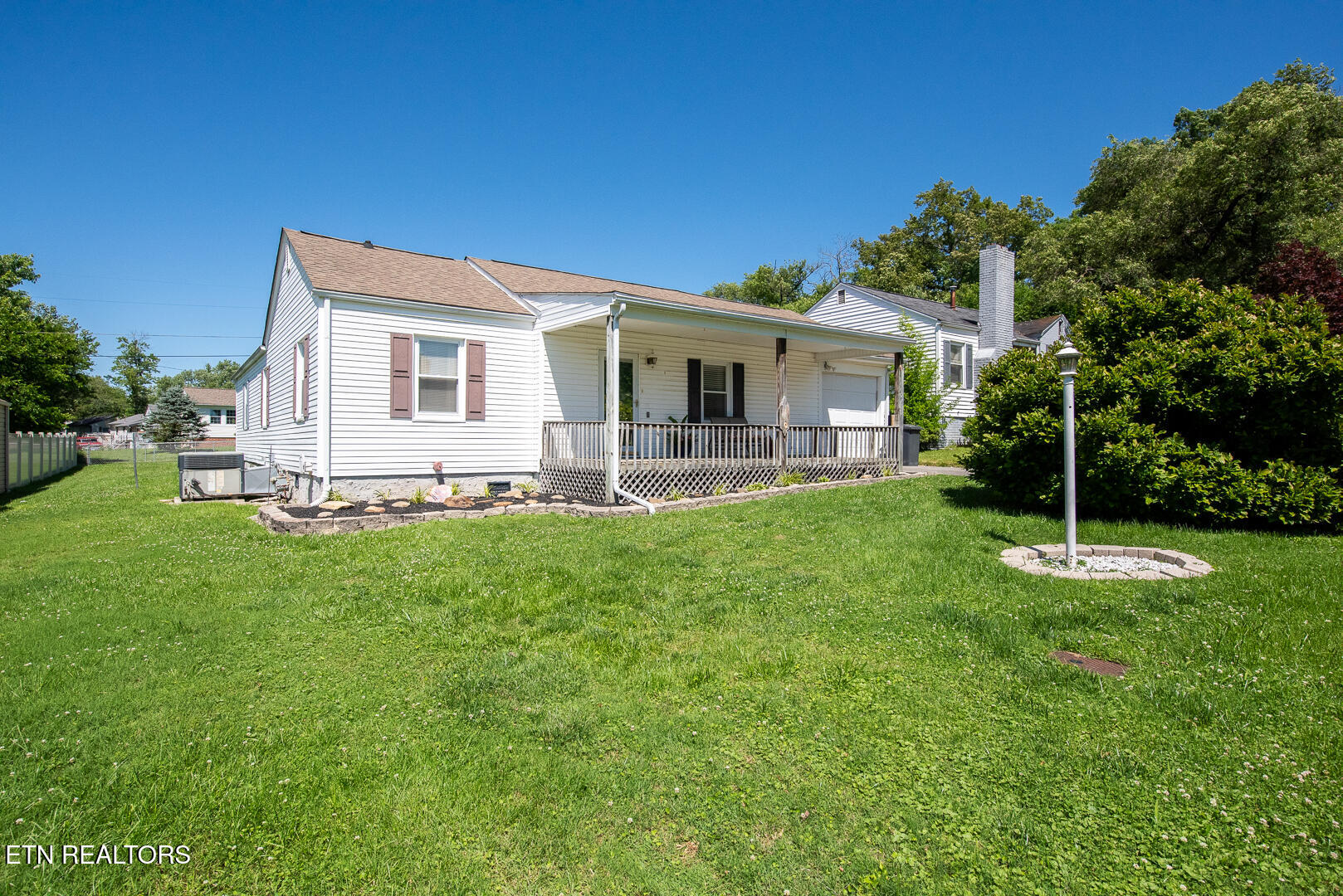 2715 Blount Avenue Maryville TN 37804