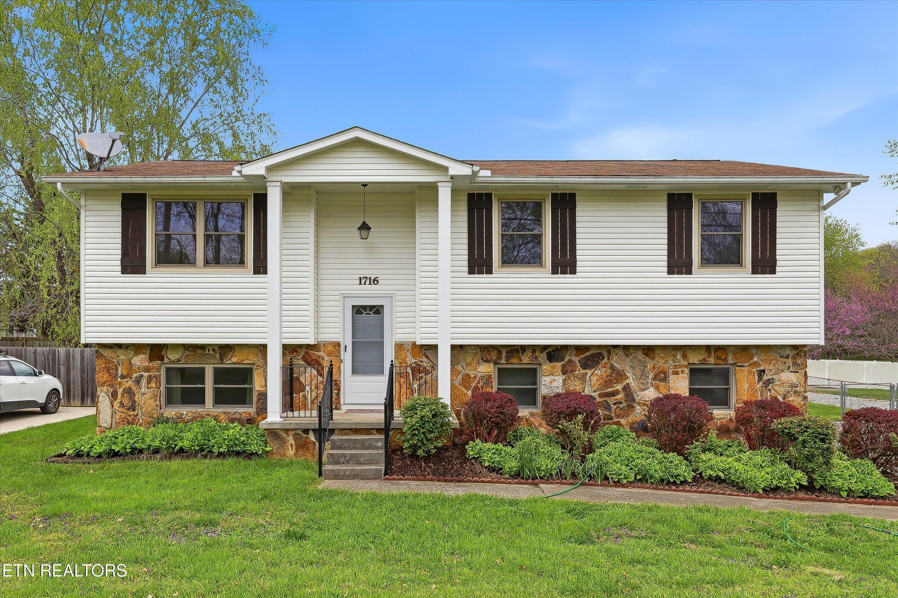 1716 Campfire Drive Knoxville TN 37931