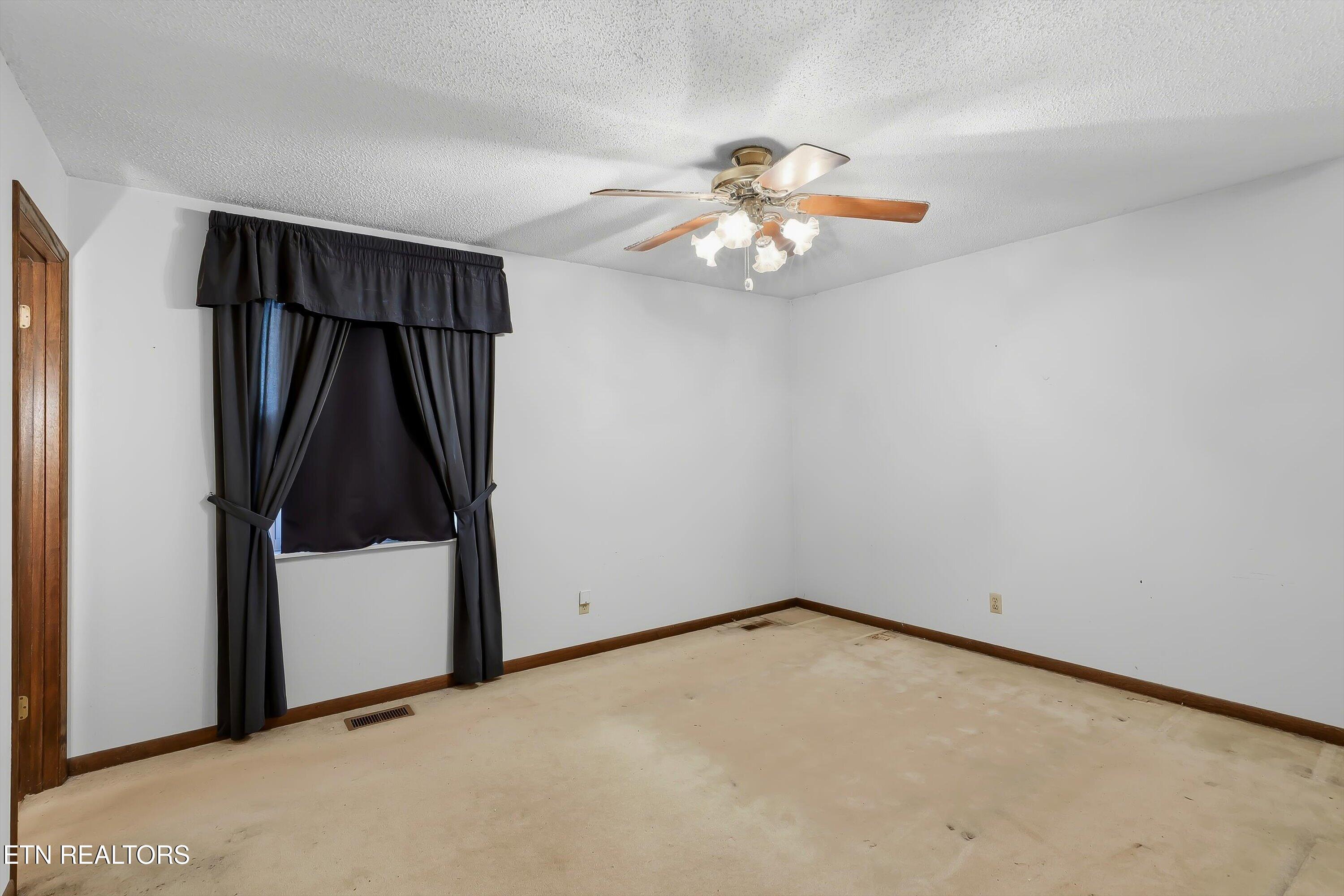1716 Campfire Drive Knoxville TN 37931