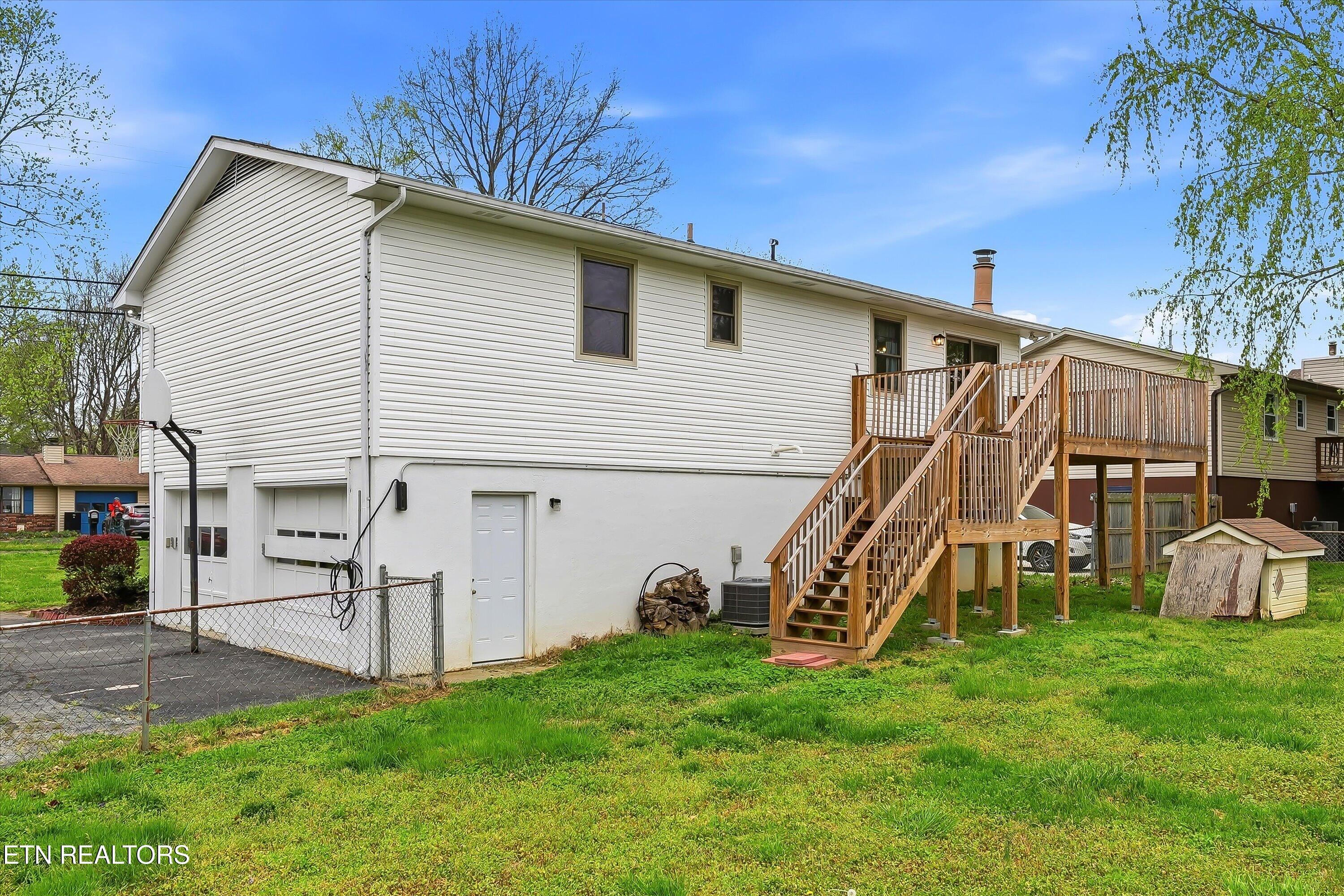1716 Campfire Drive Knoxville TN 37931