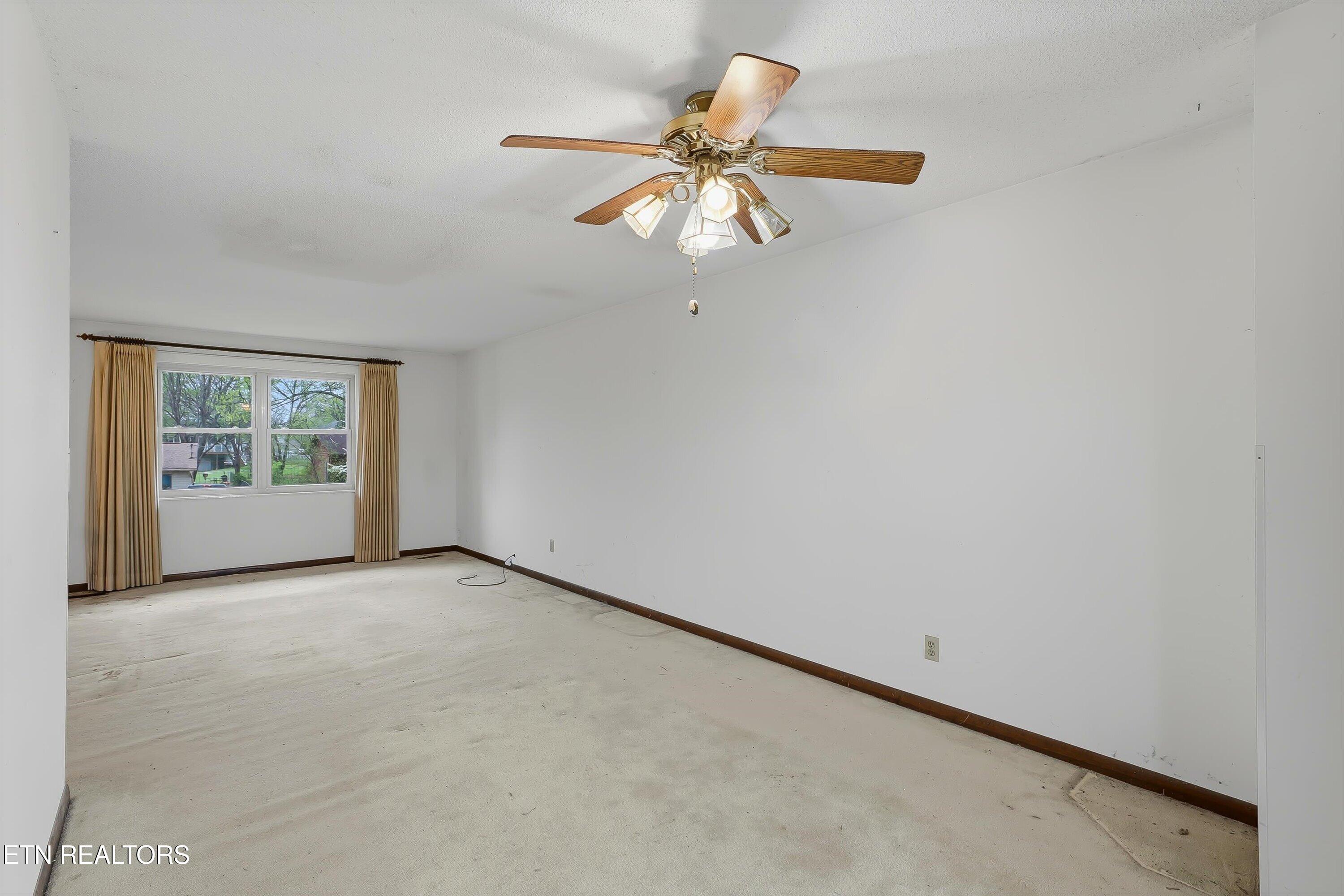 1716 Campfire Drive Knoxville TN 37931