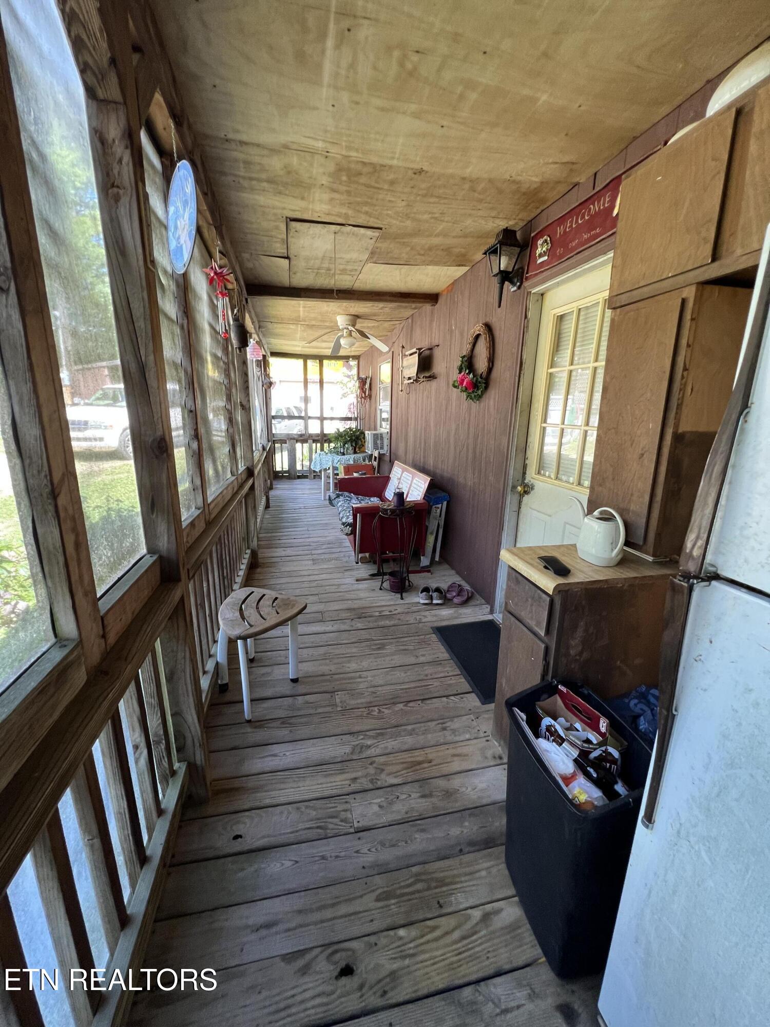 7122 S Compton Drive Tallassee TN 37878