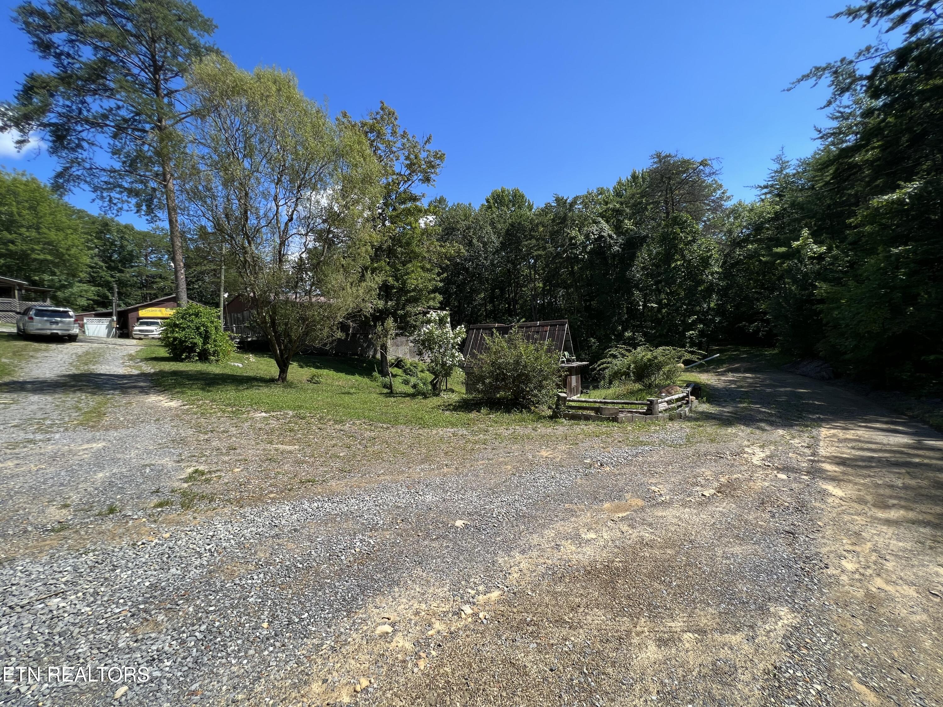 7122 S Compton Drive Tallassee TN 37878