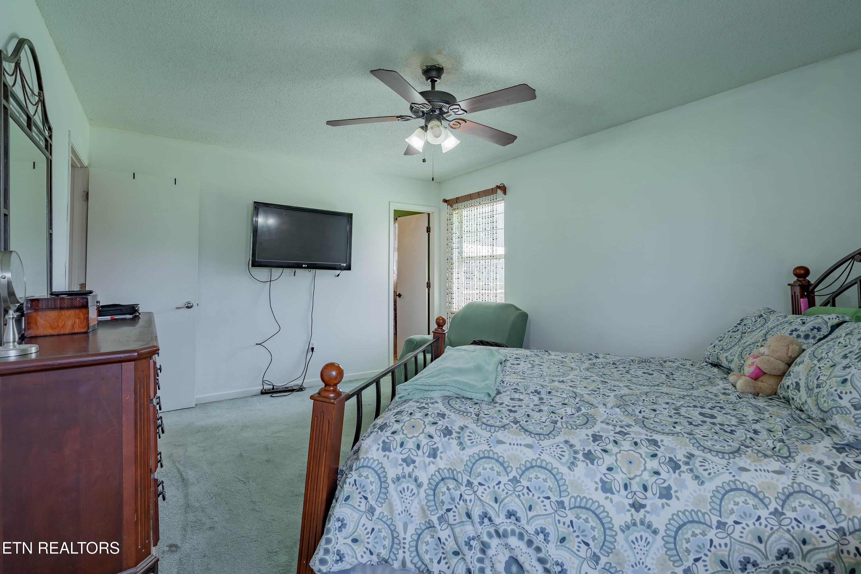 210 Jackson Lane Oliver Springs TN 37840