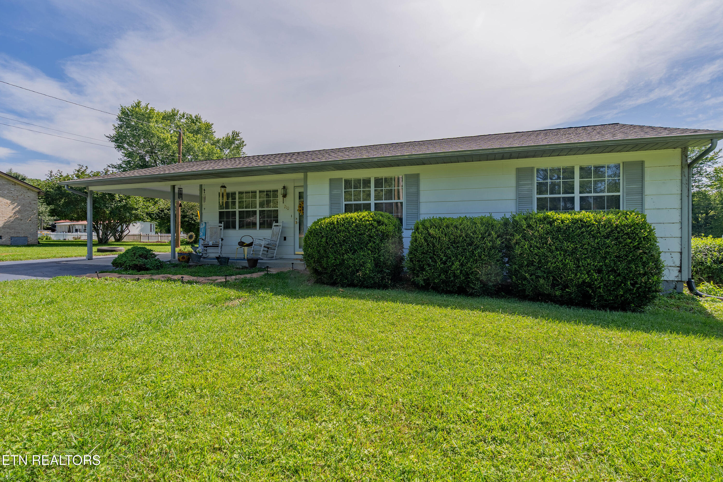 210 Jackson Lane Oliver Springs TN 37840