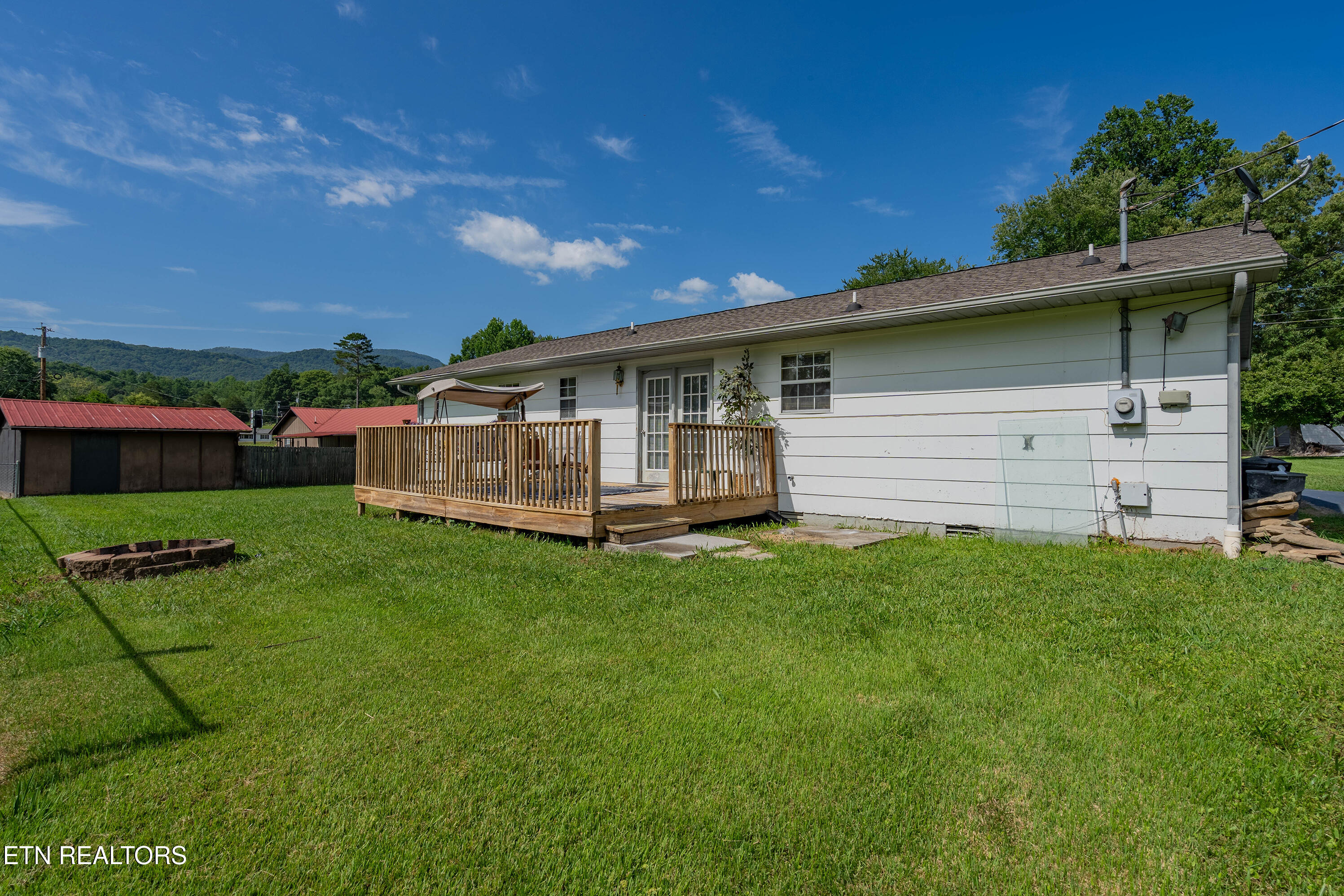 210 Jackson Lane Oliver Springs TN 37840