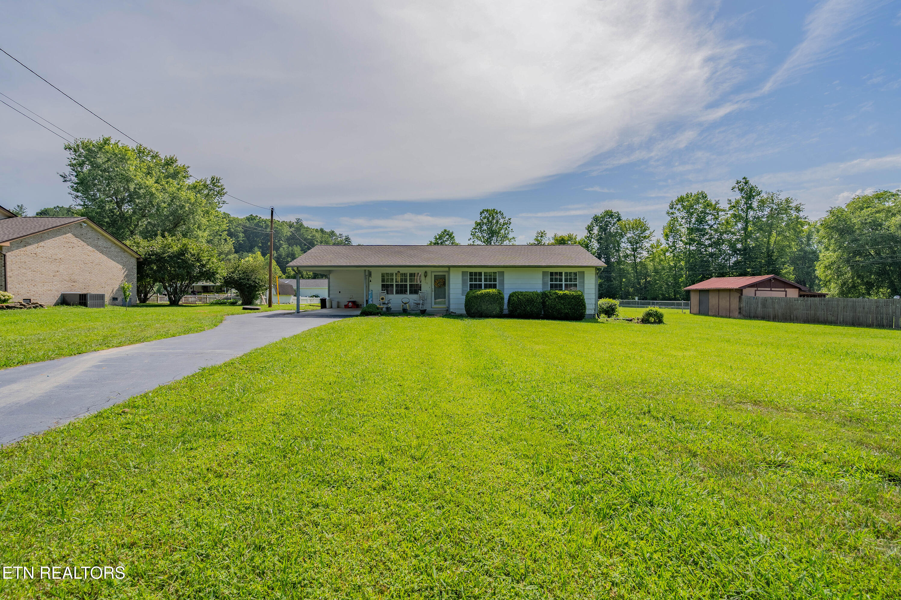 210 Jackson Lane Oliver Springs TN 37840