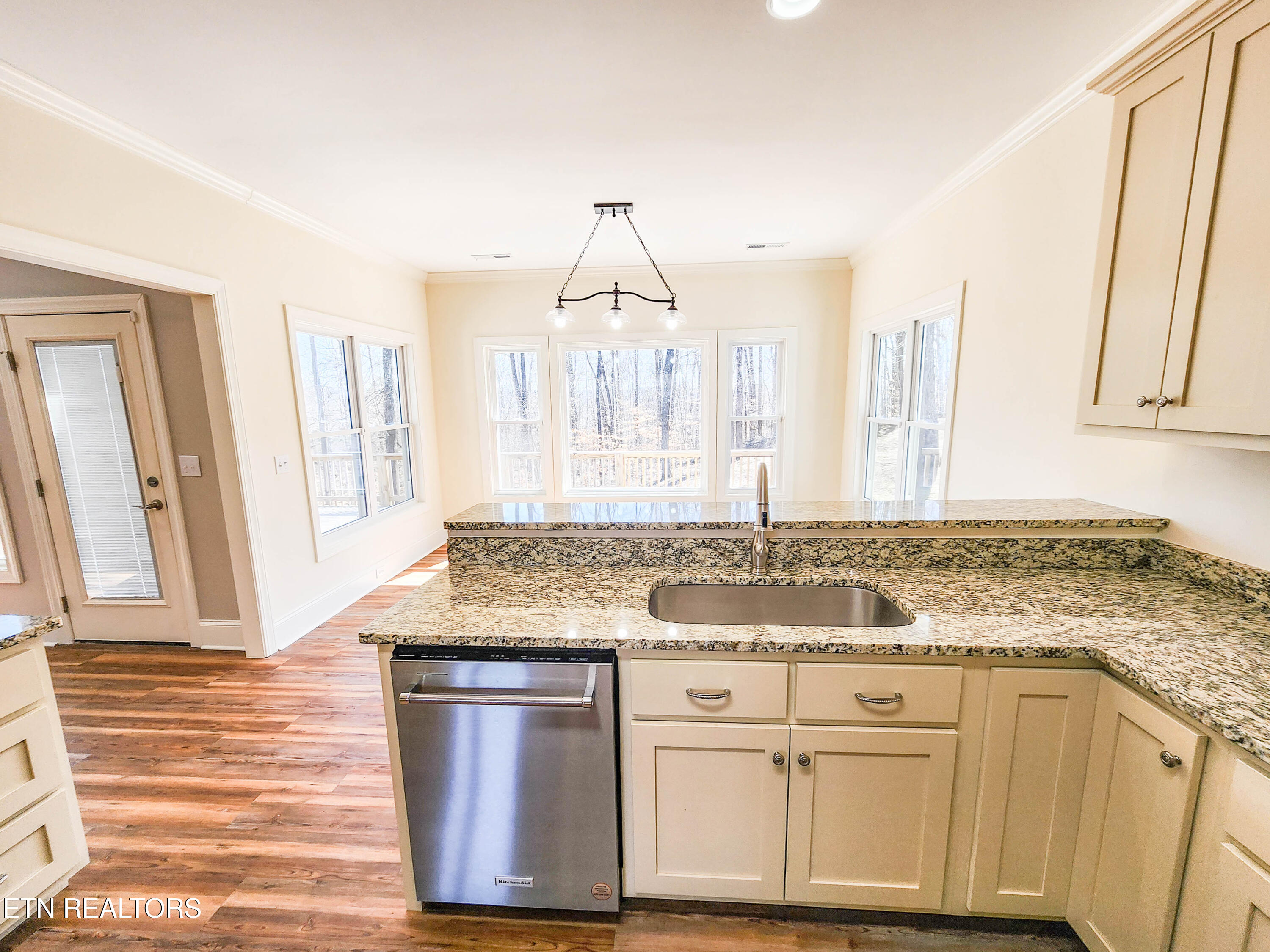 553 Hickory Pointe Lane Maynardville TN 37807