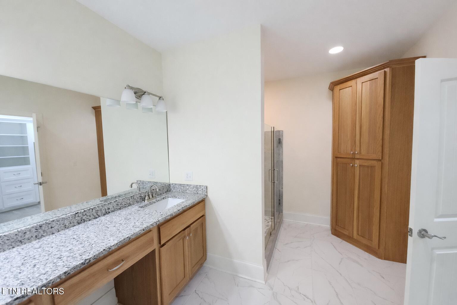 553 Hickory Pointe Lane Maynardville TN 37807