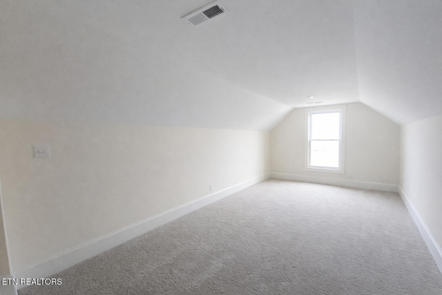 553 Hickory Pointe Lane Maynardville TN 37807