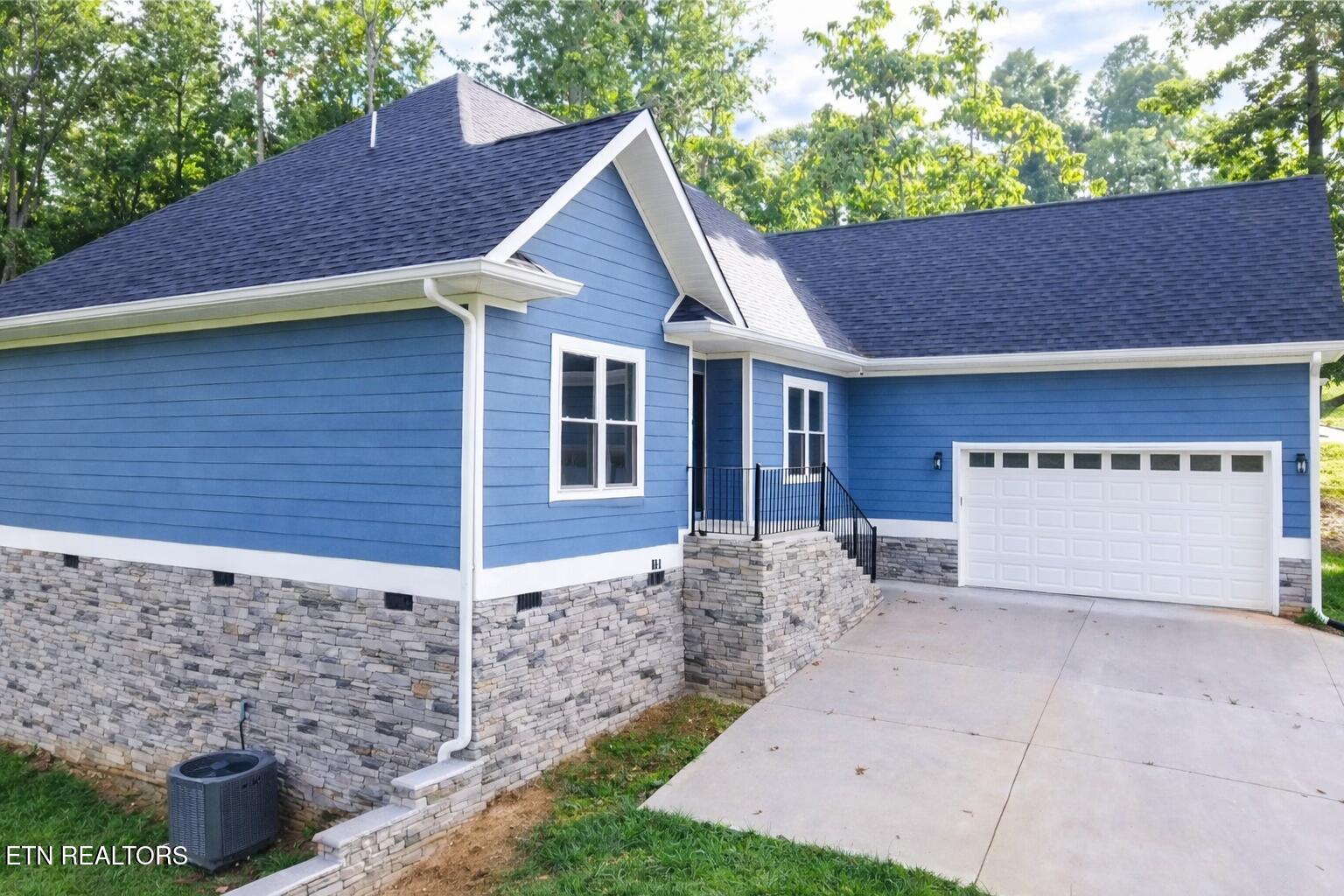 553 Hickory Pointe Lane Maynardville TN 37807