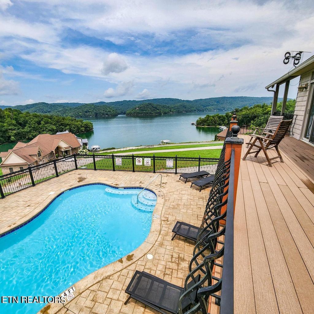 553 Hickory Pointe Lane Maynardville TN 37807