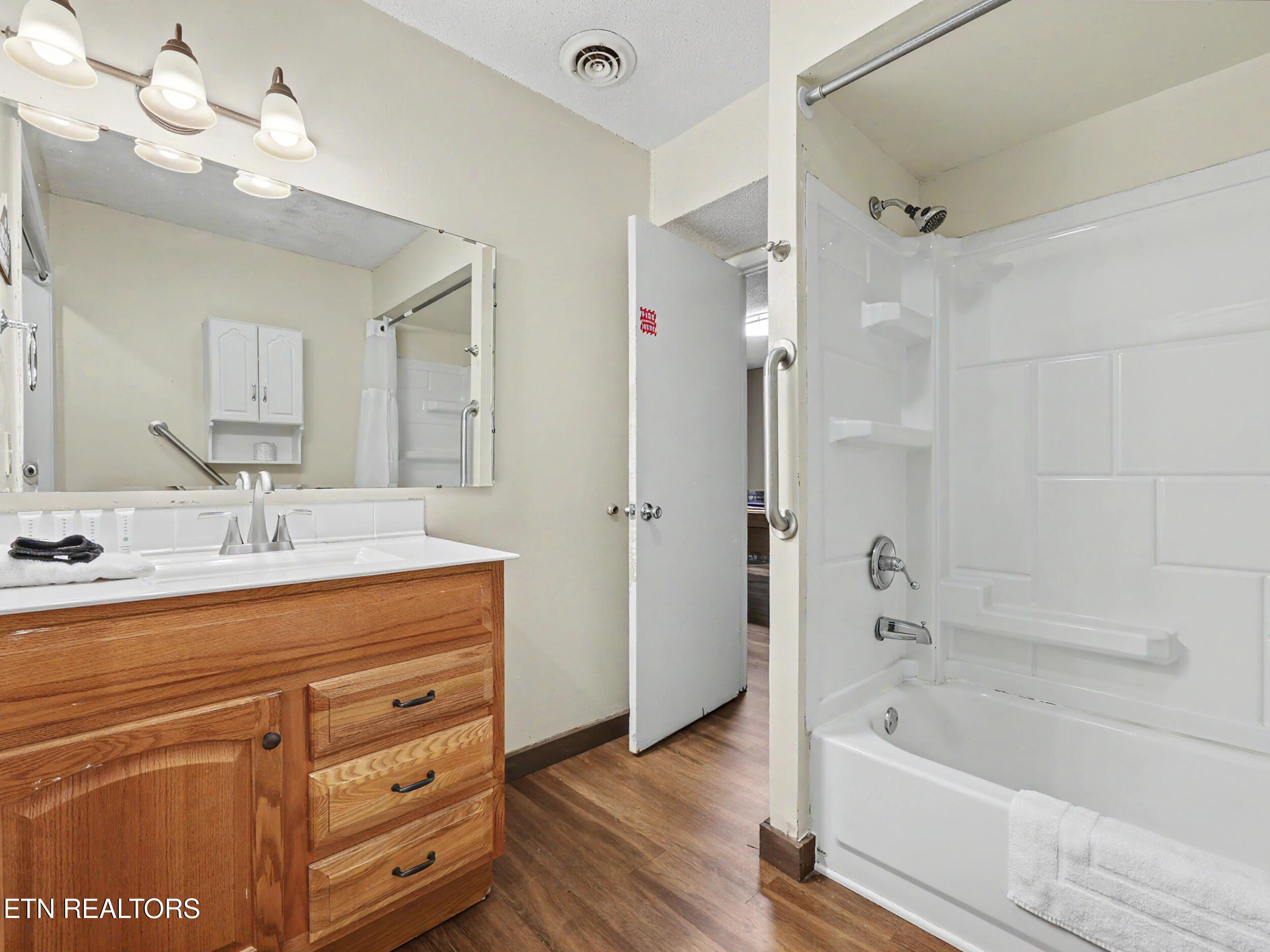 425 Hemlock Lane Sevierville TN 37876