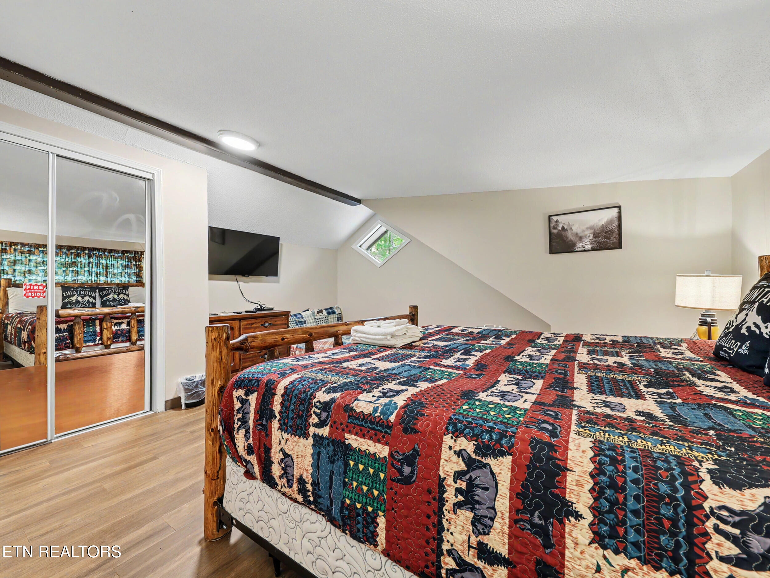 425 Hemlock Lane Sevierville TN 37876