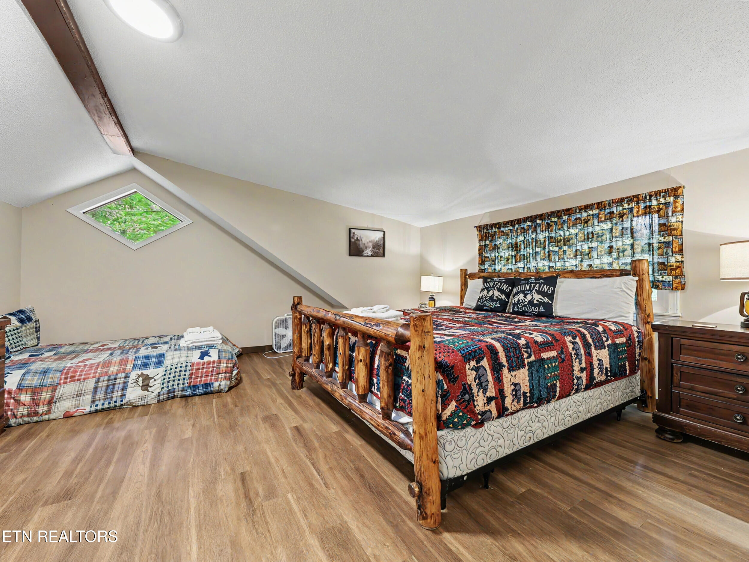425 Hemlock Lane Sevierville TN 37876