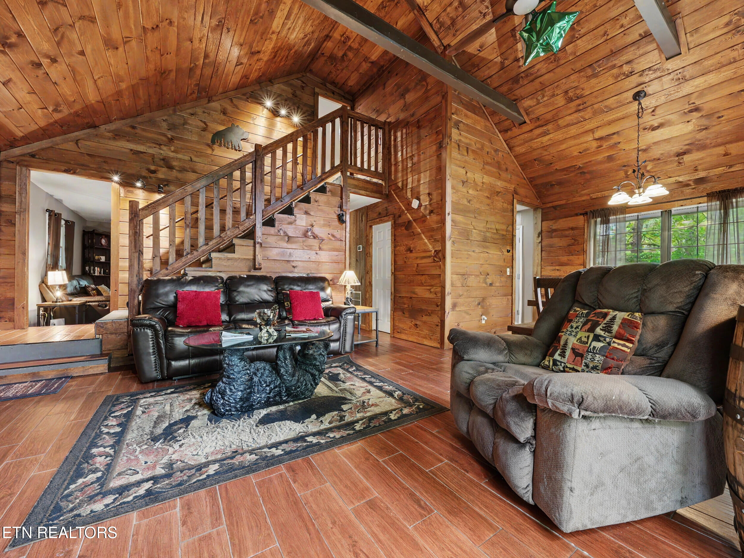 425 Hemlock Lane Sevierville TN 37876
