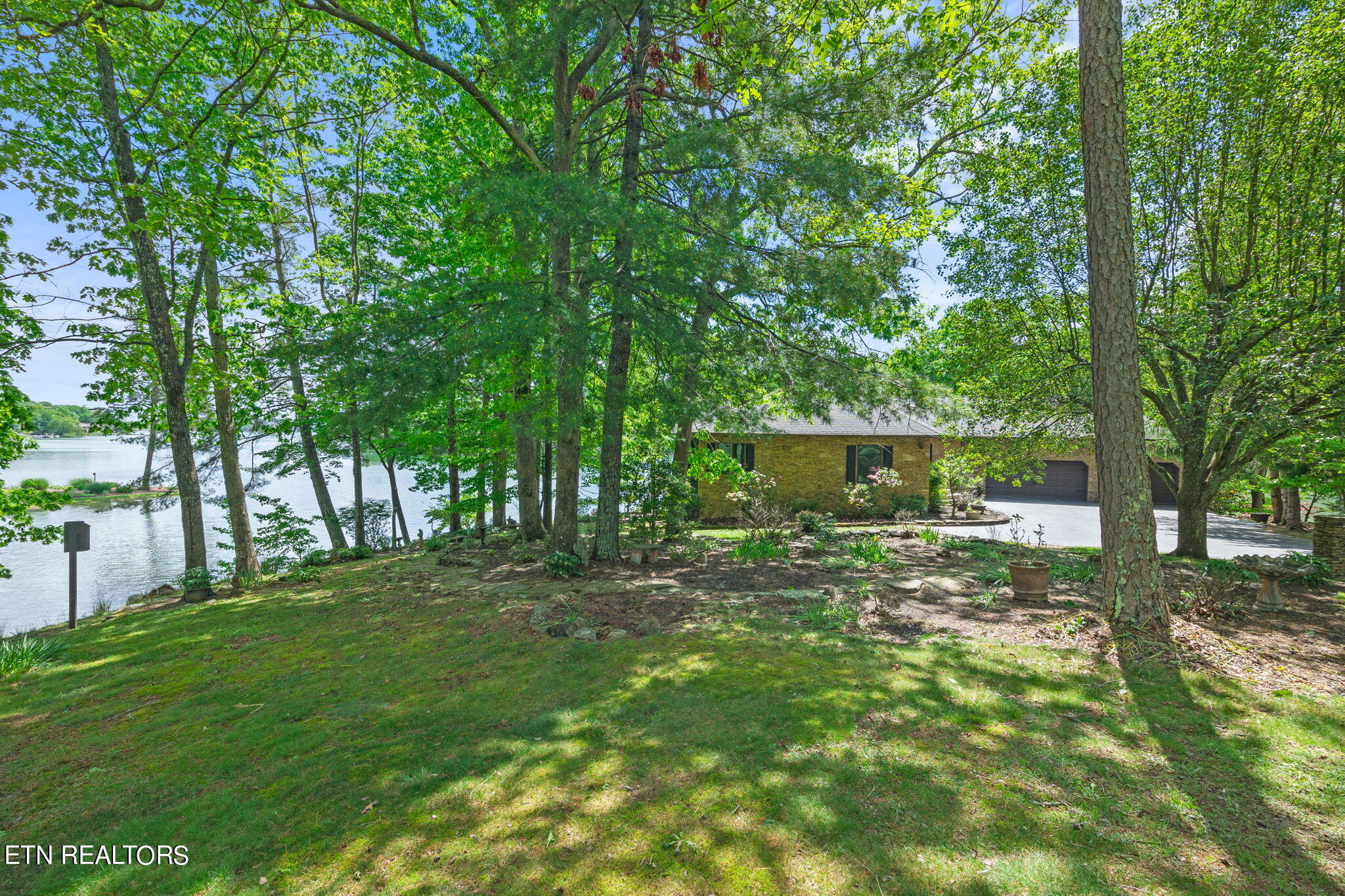 160 Motthaven Drive Crossville TN 38558