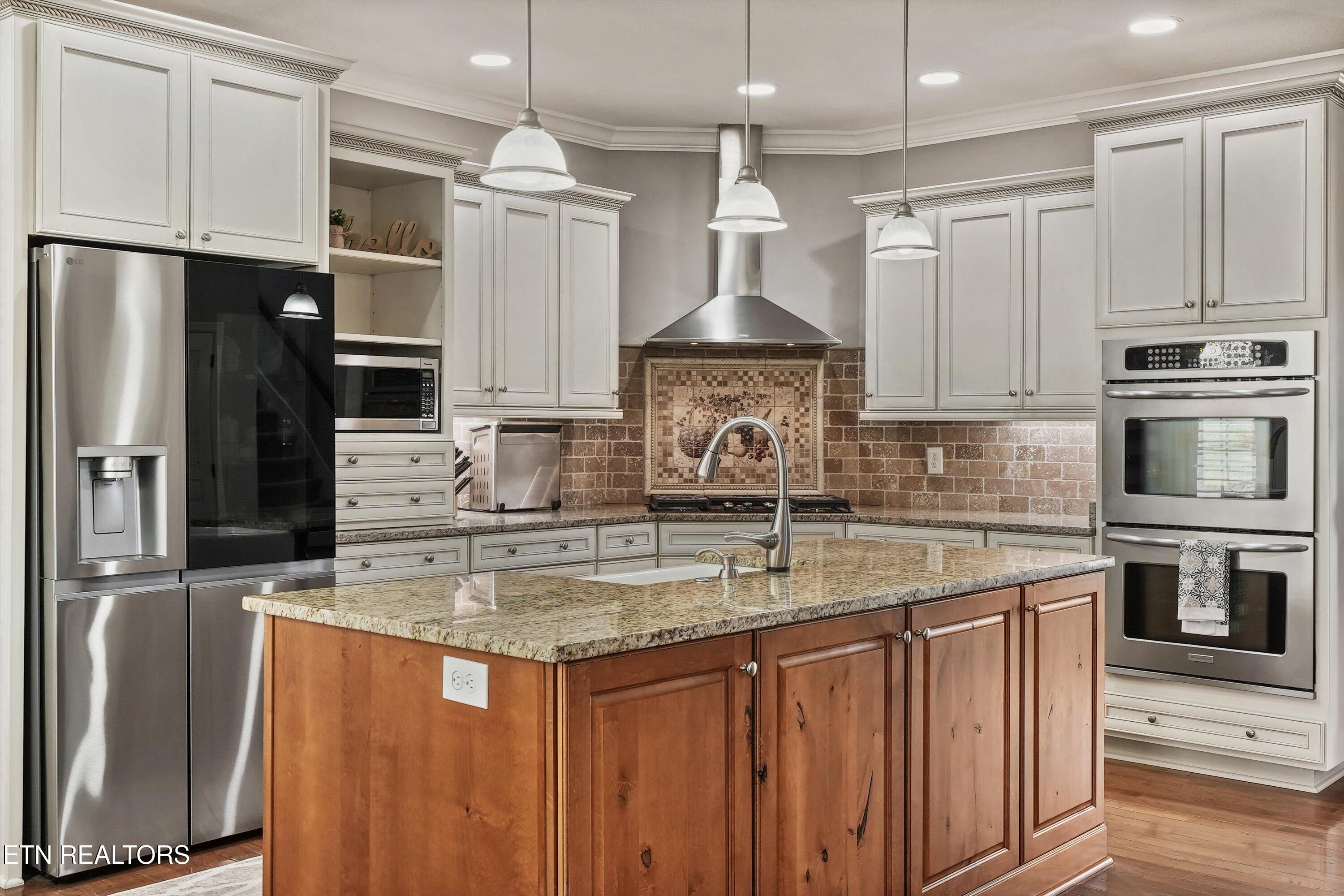 150 Millstone Circle Clinton TN 37716