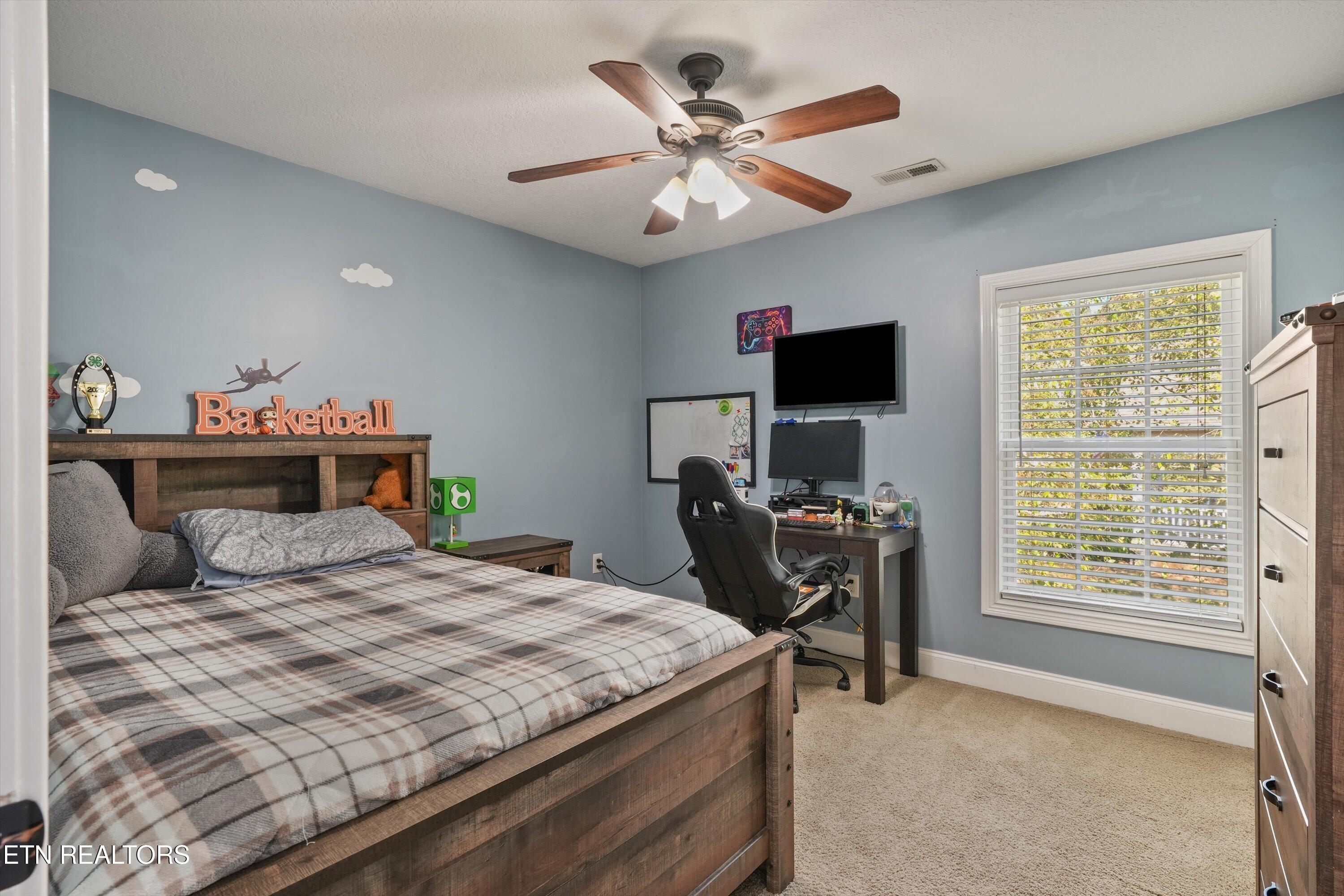 150 Millstone Circle Clinton TN 37716