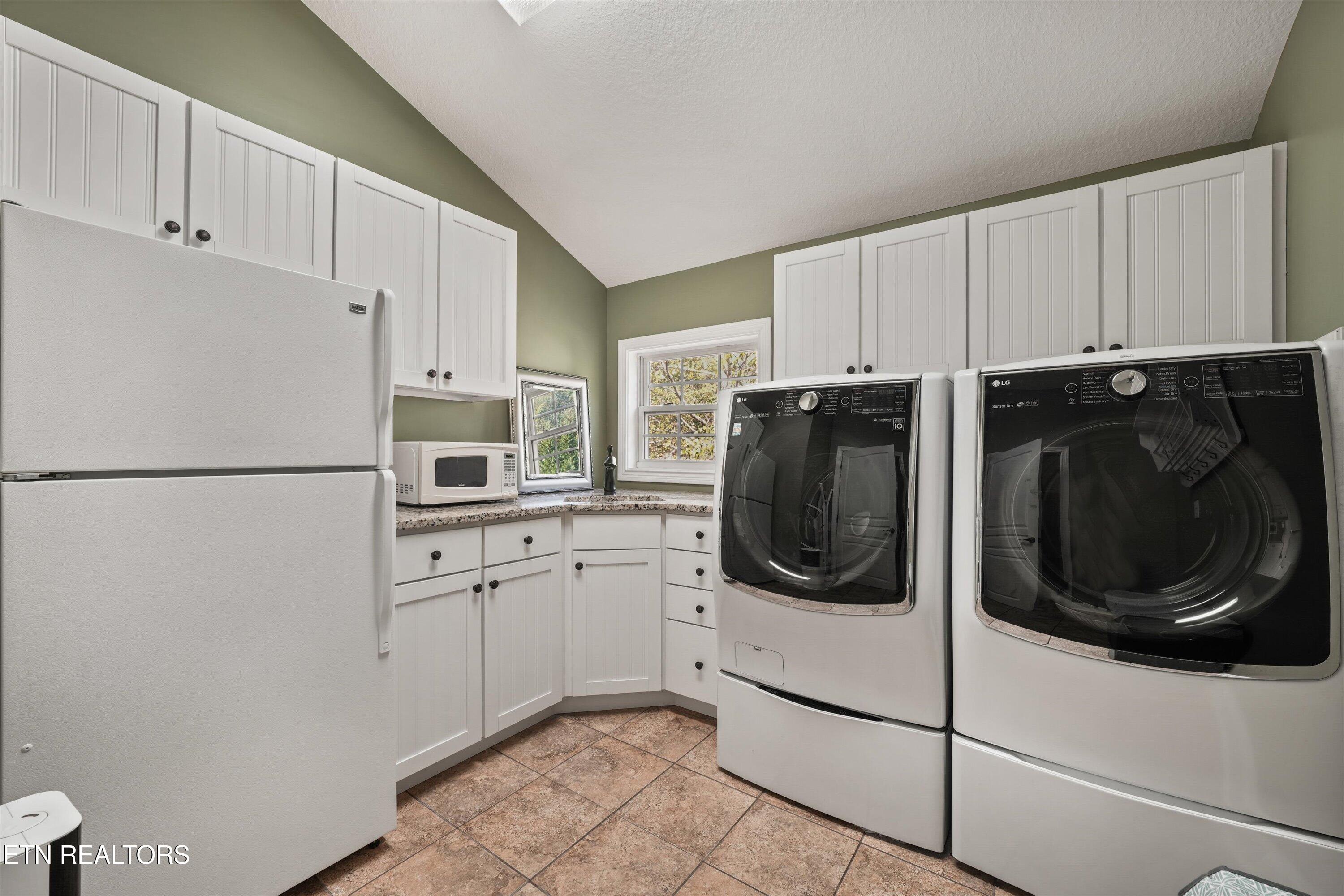 150 Millstone Circle Clinton TN 37716