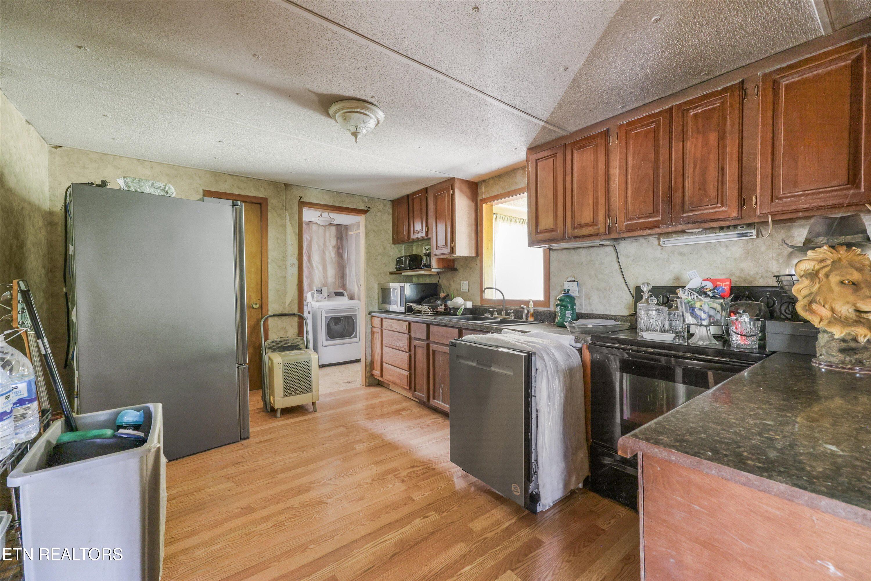11066 Unitia Road Friendsville TN 37737