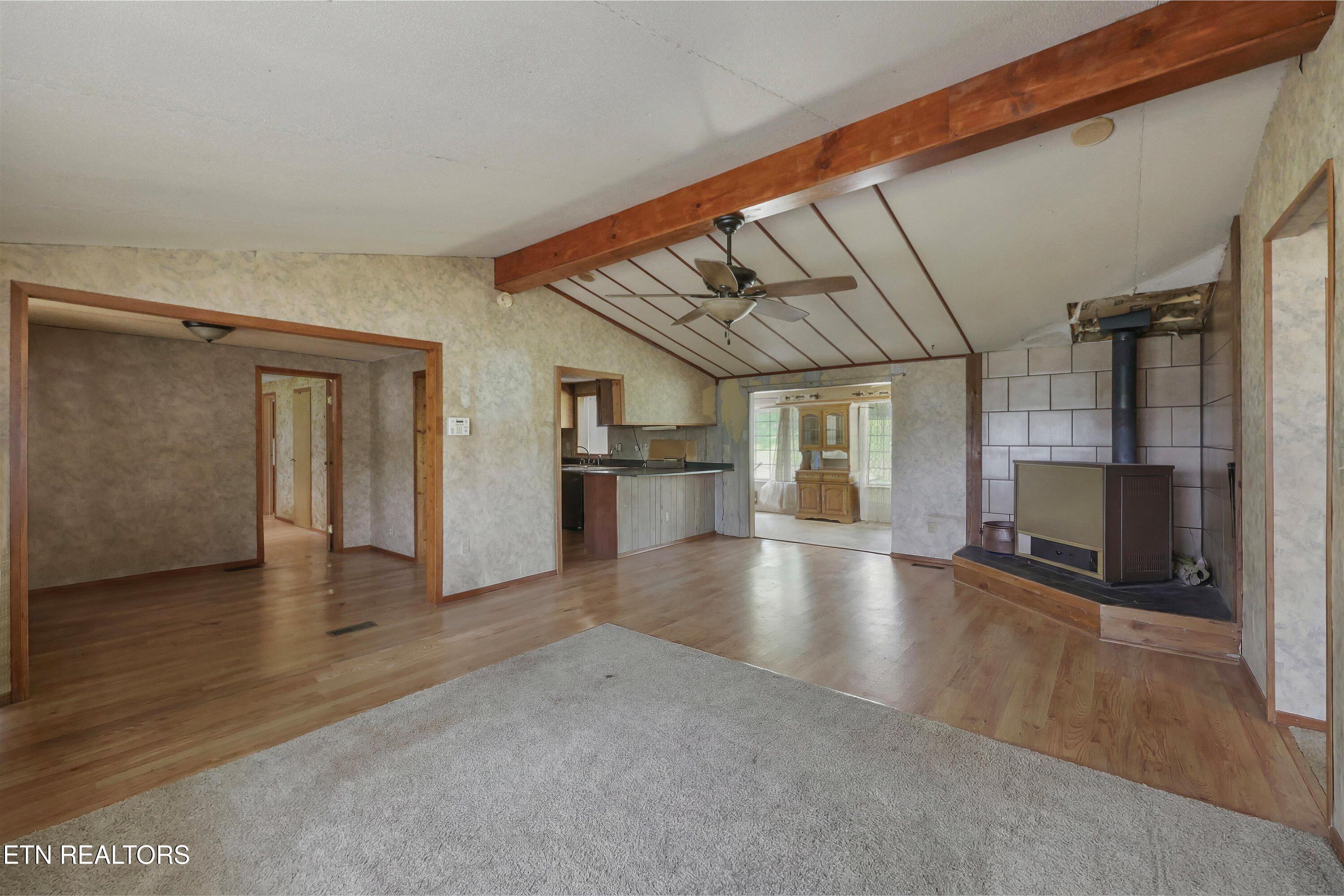 11066 Unitia Road Friendsville TN 37737