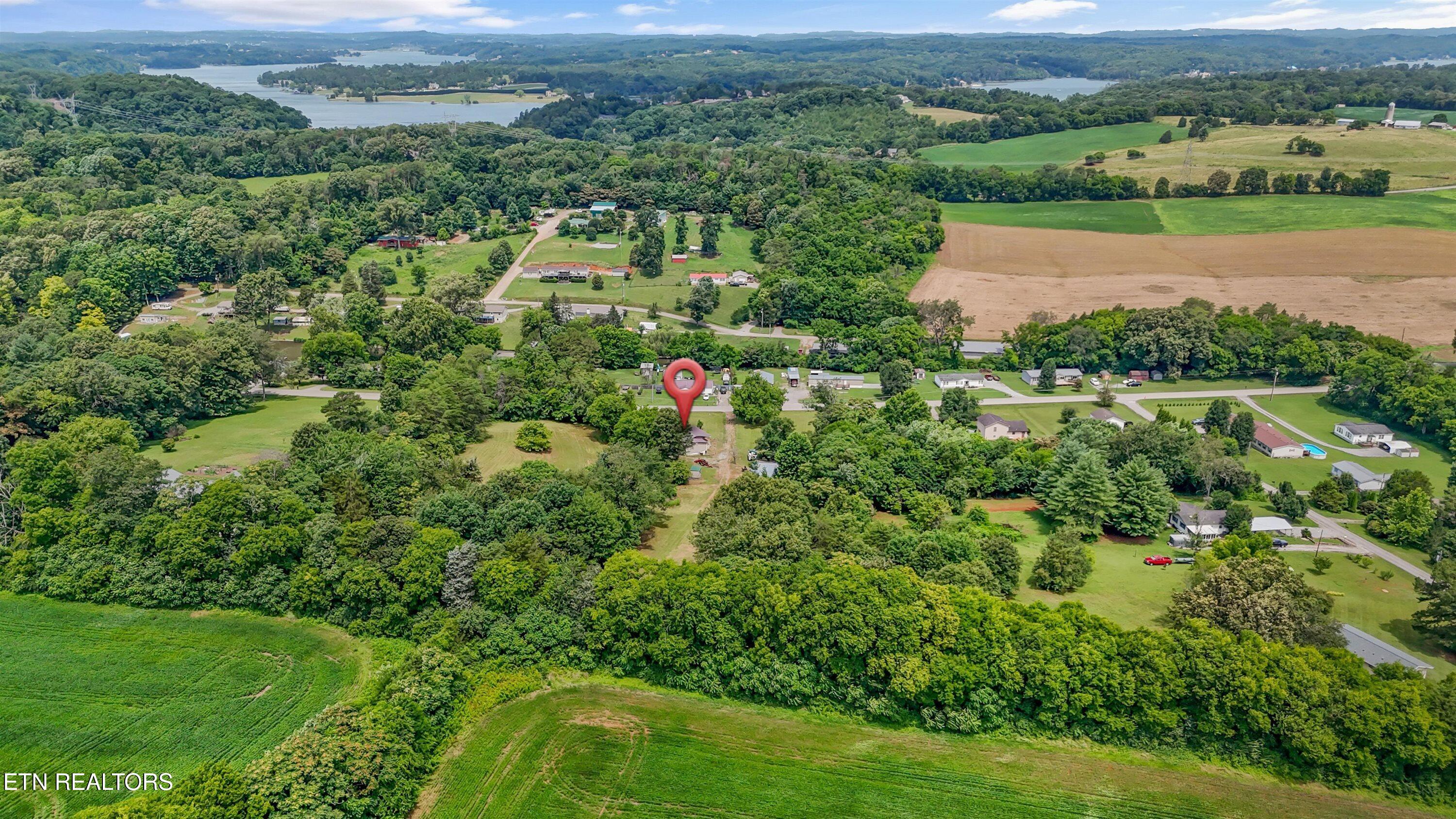 11066 Unitia Road Friendsville TN 37737