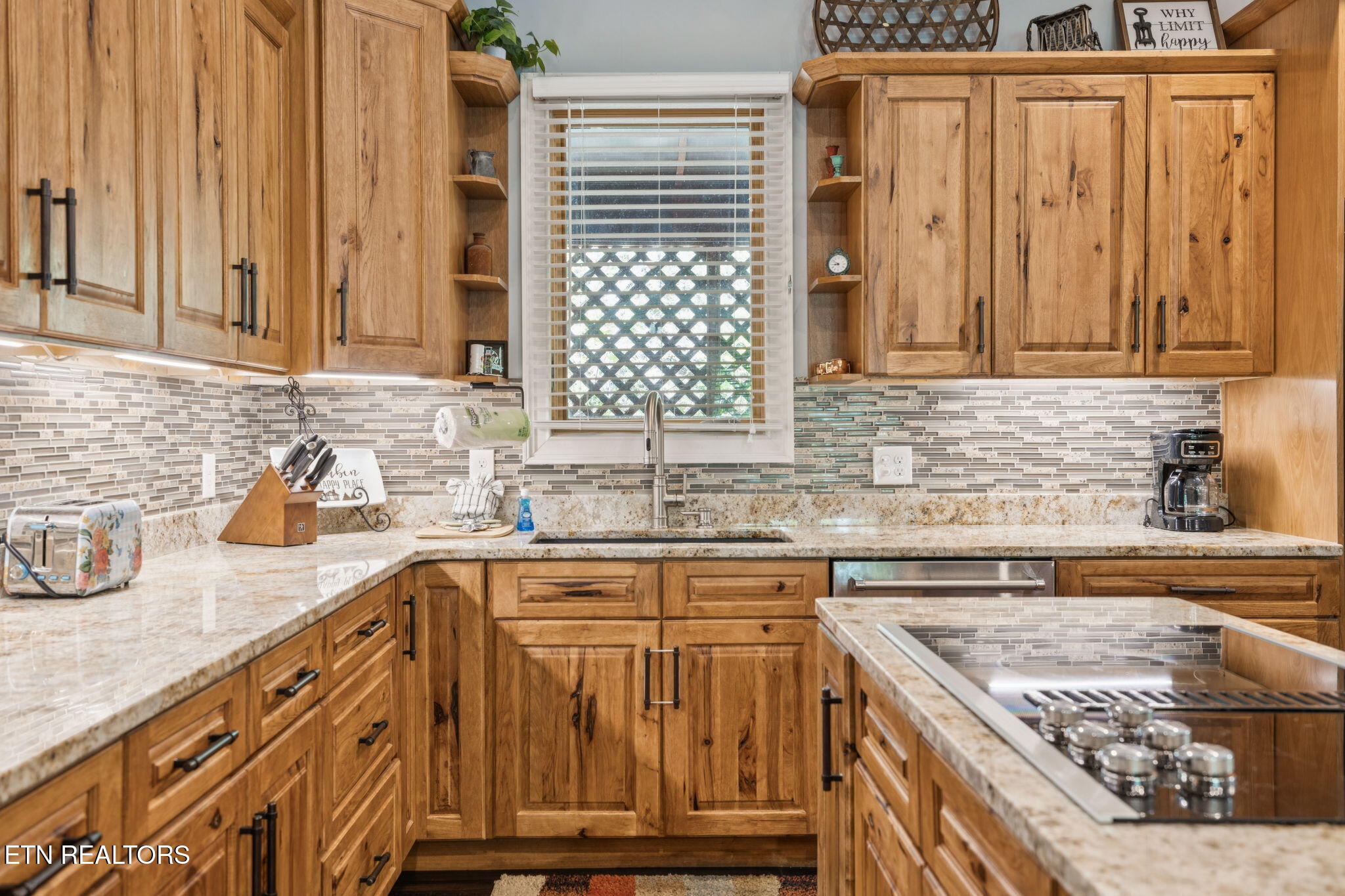 2029 Windy Lane Sevierville TN 37876