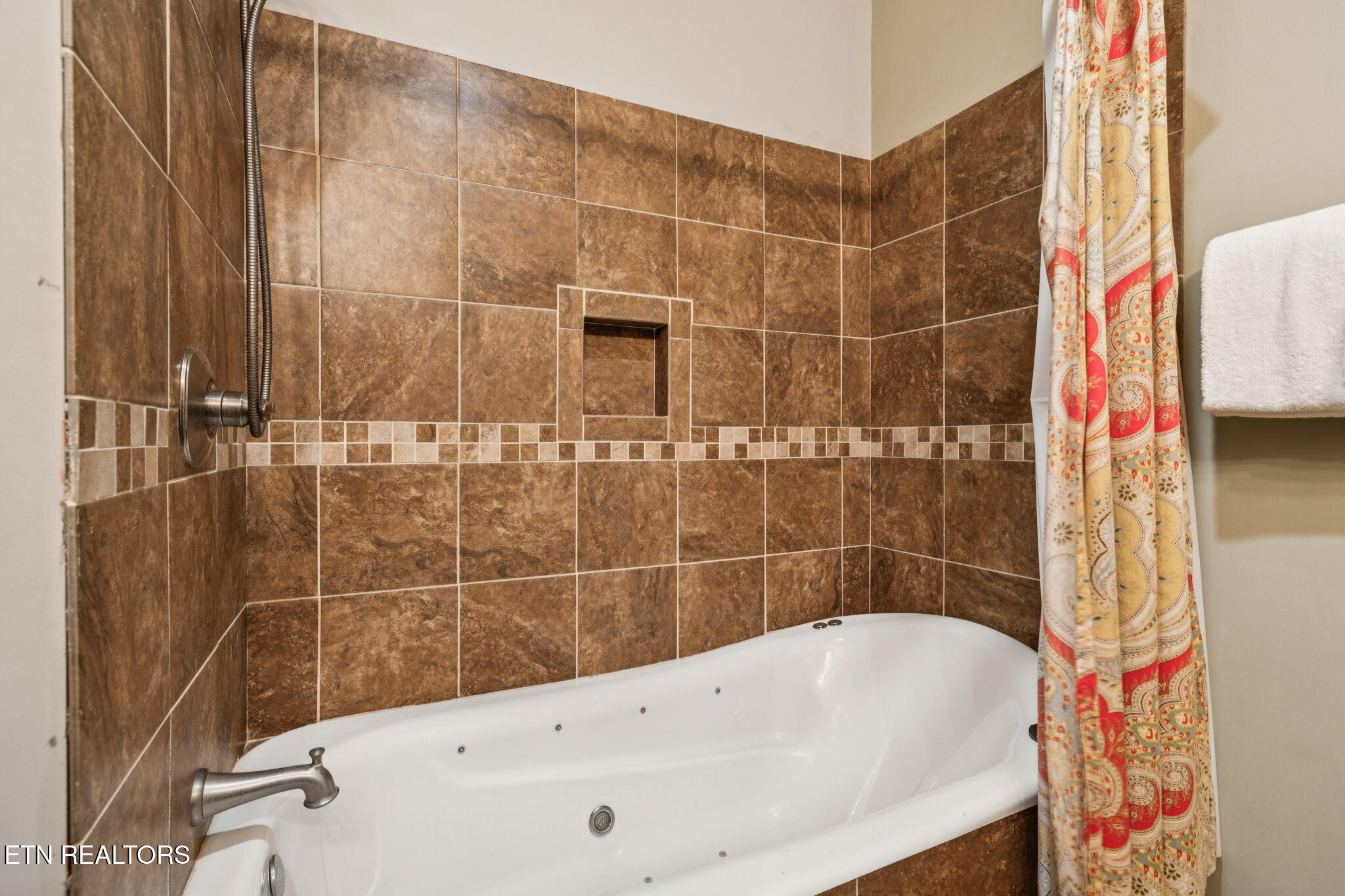 2029 Windy Lane Sevierville TN 37876