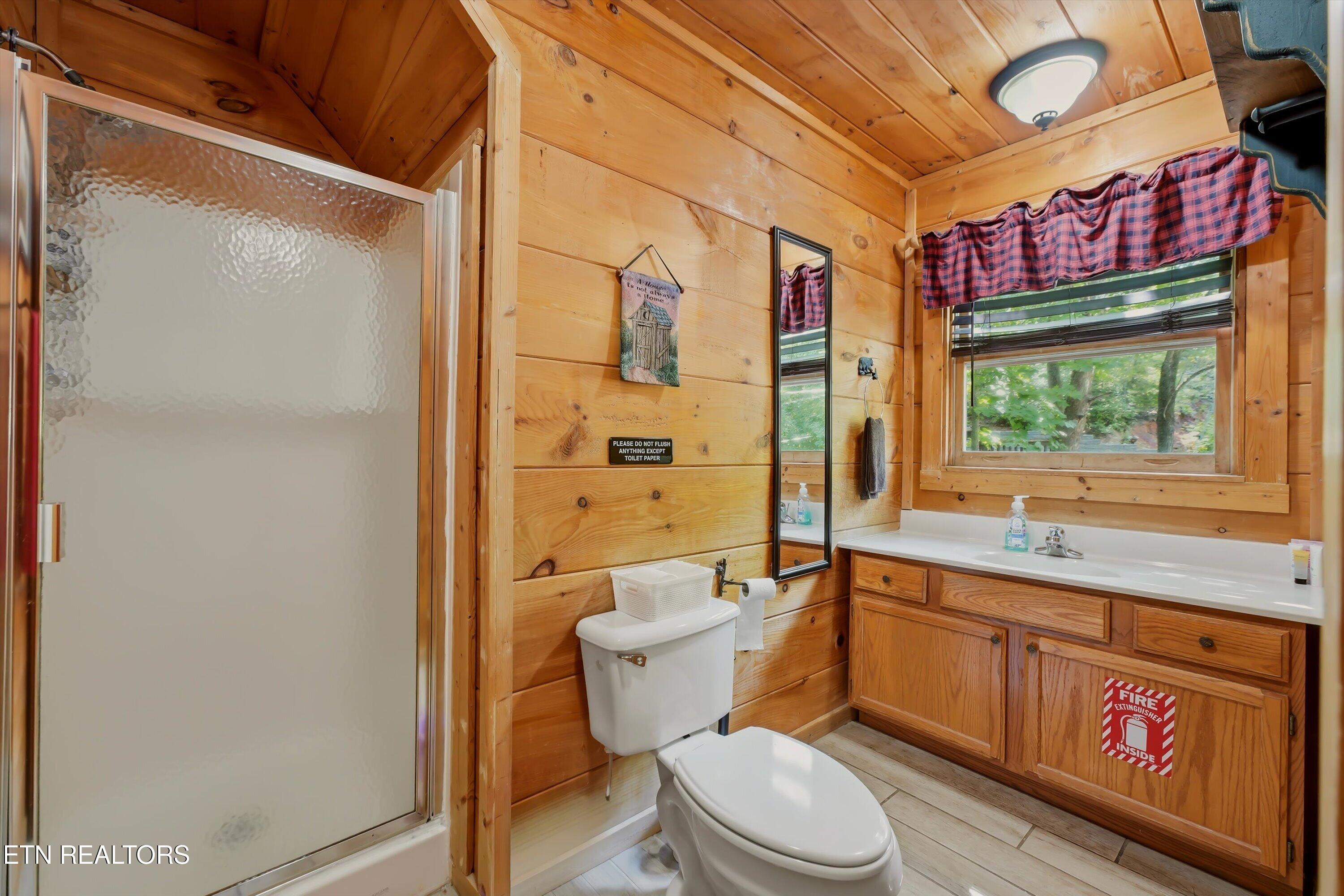 1605 Silver Poplar Lane Sevierville TN 37876