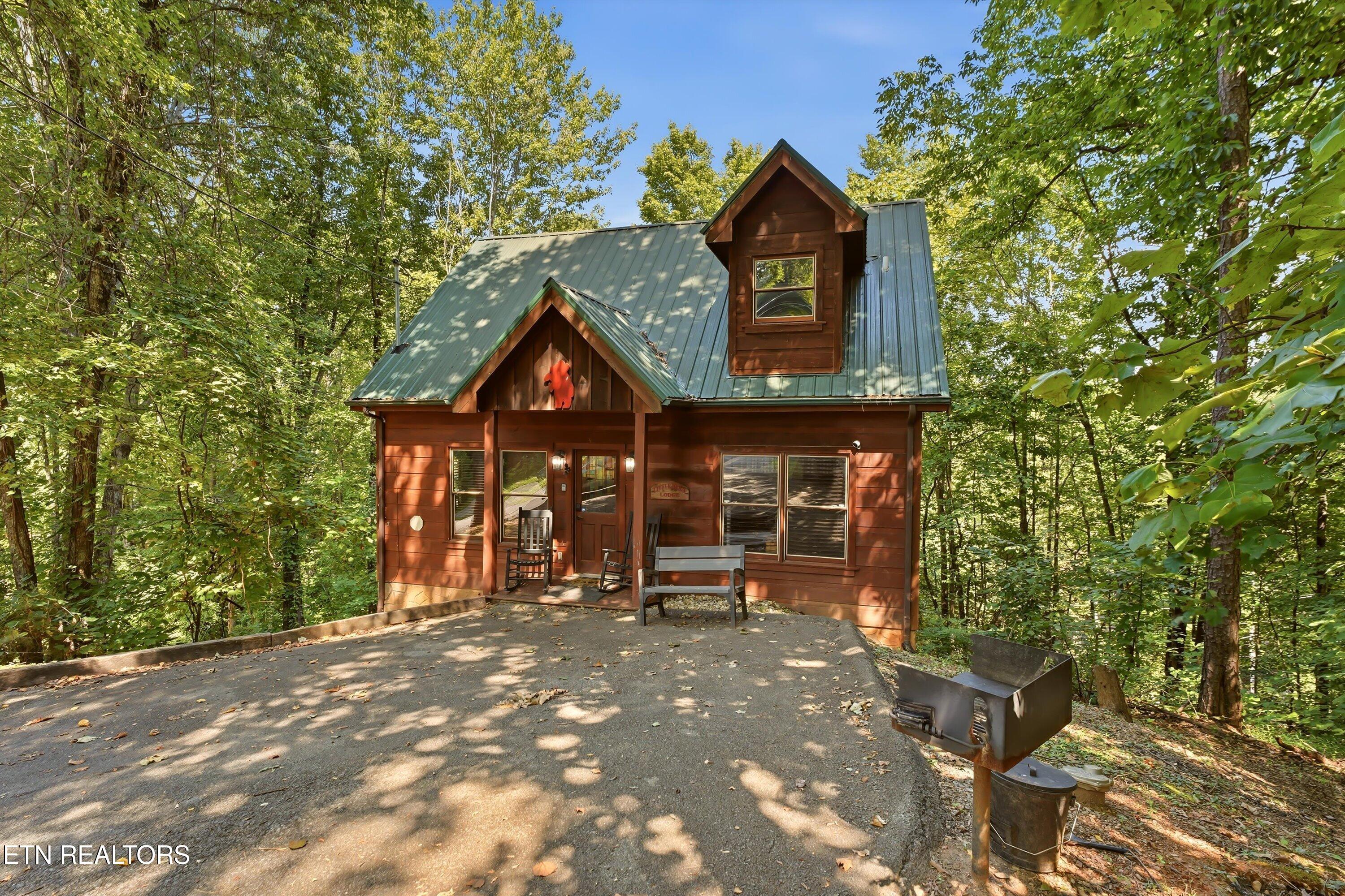 1605 Silver Poplar Lane Sevierville TN 37876