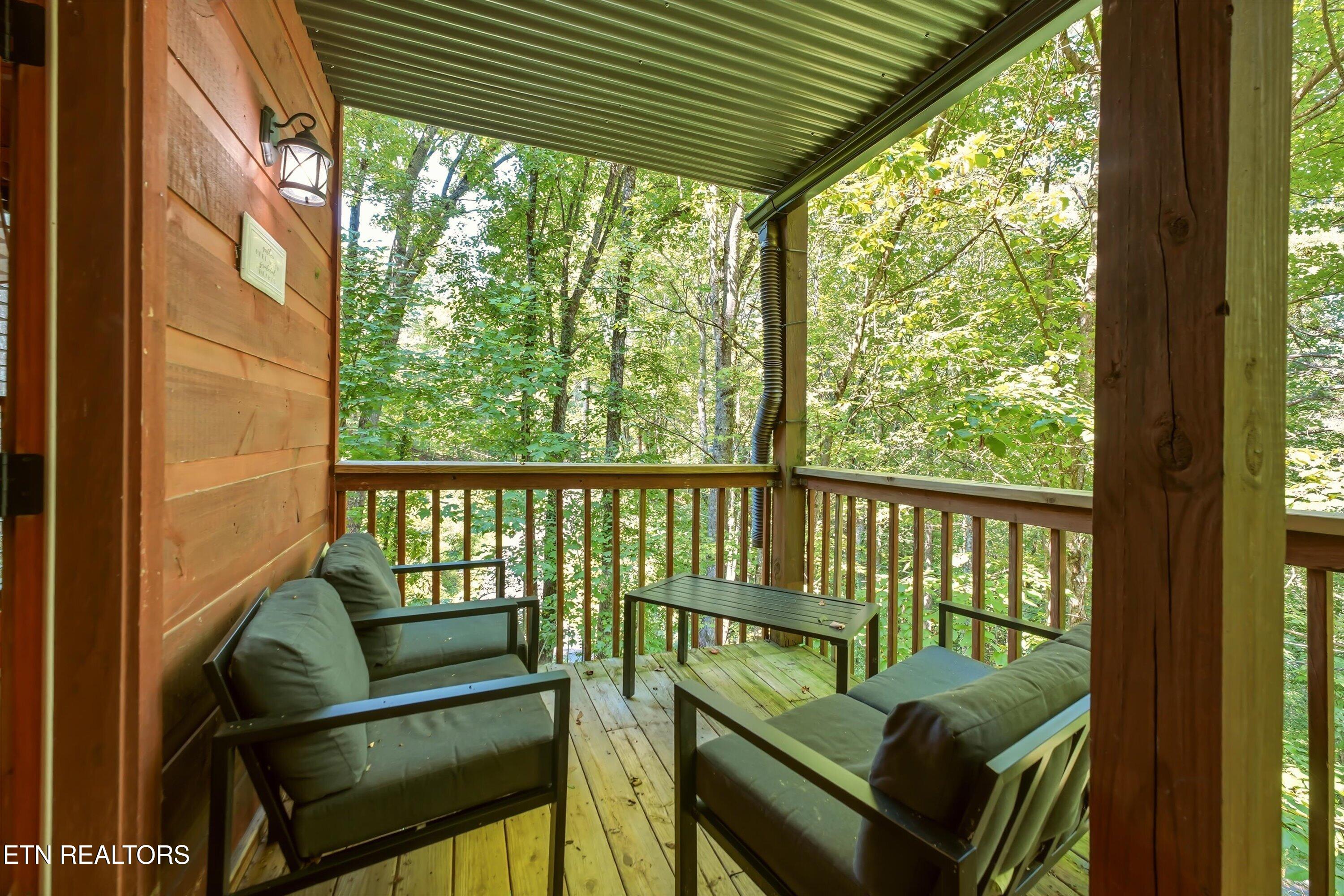 1605 Silver Poplar Lane Sevierville TN 37876
