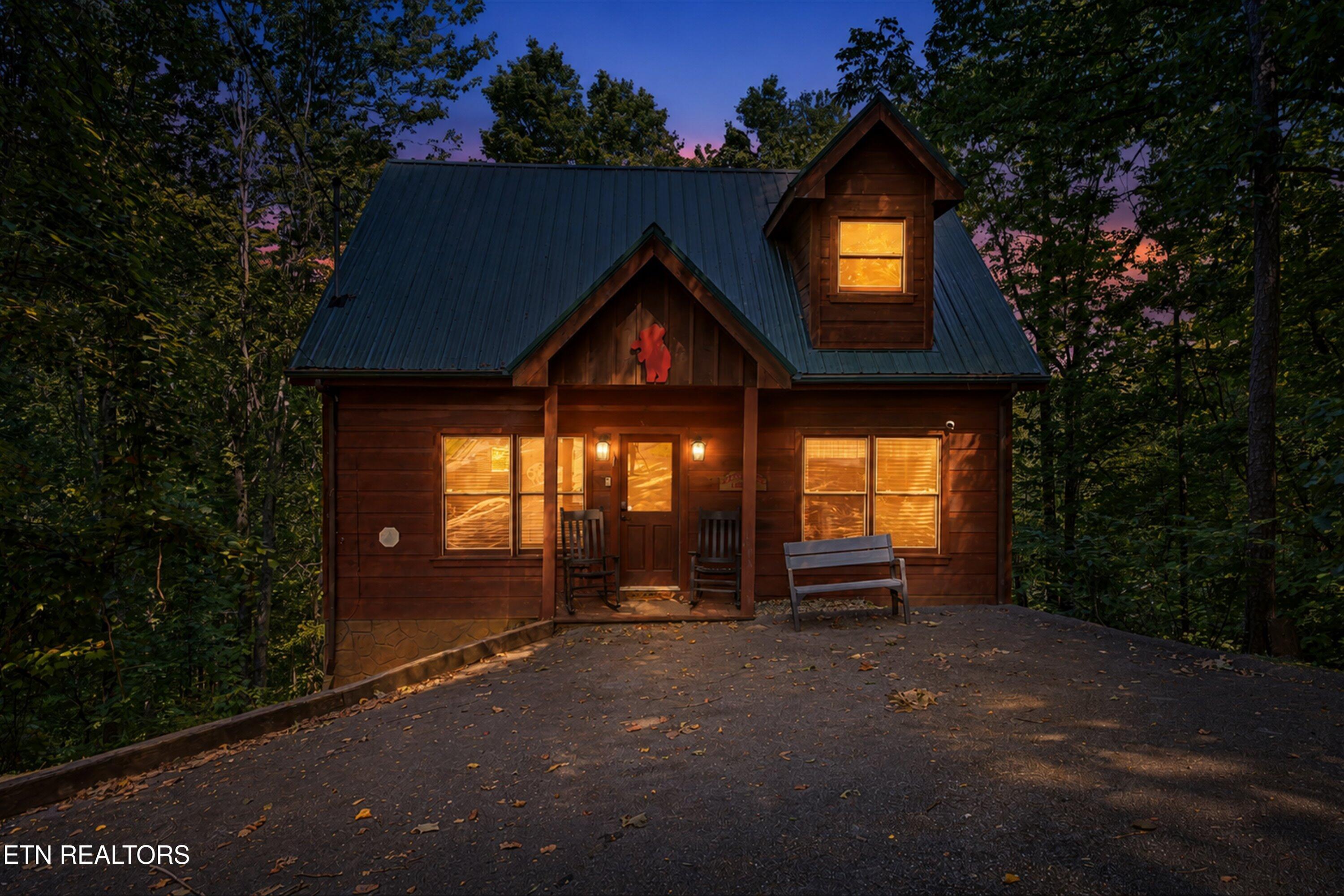 1605 Silver Poplar Lane Sevierville TN 37876