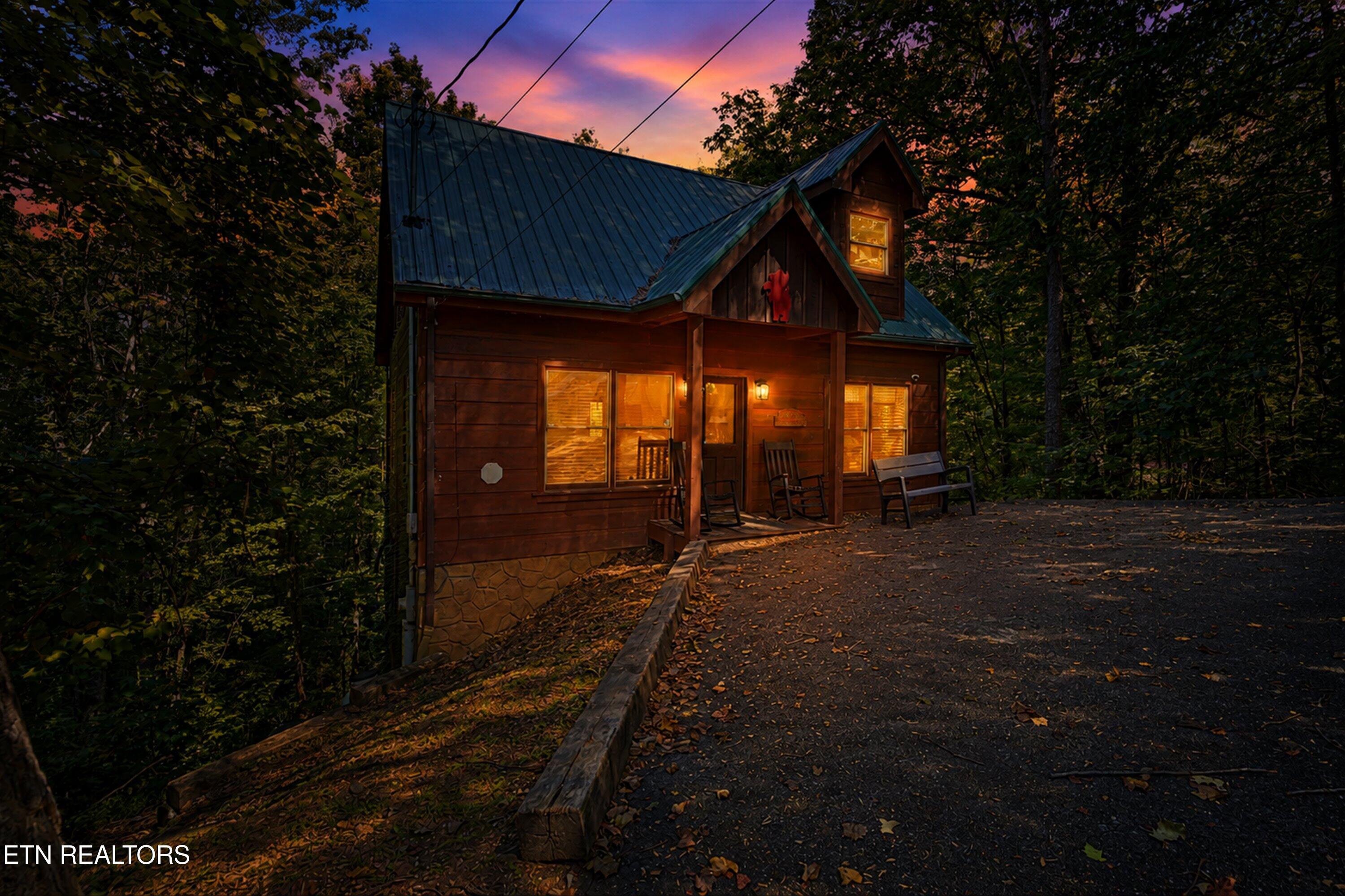 1605 Silver Poplar Lane Sevierville TN 37876