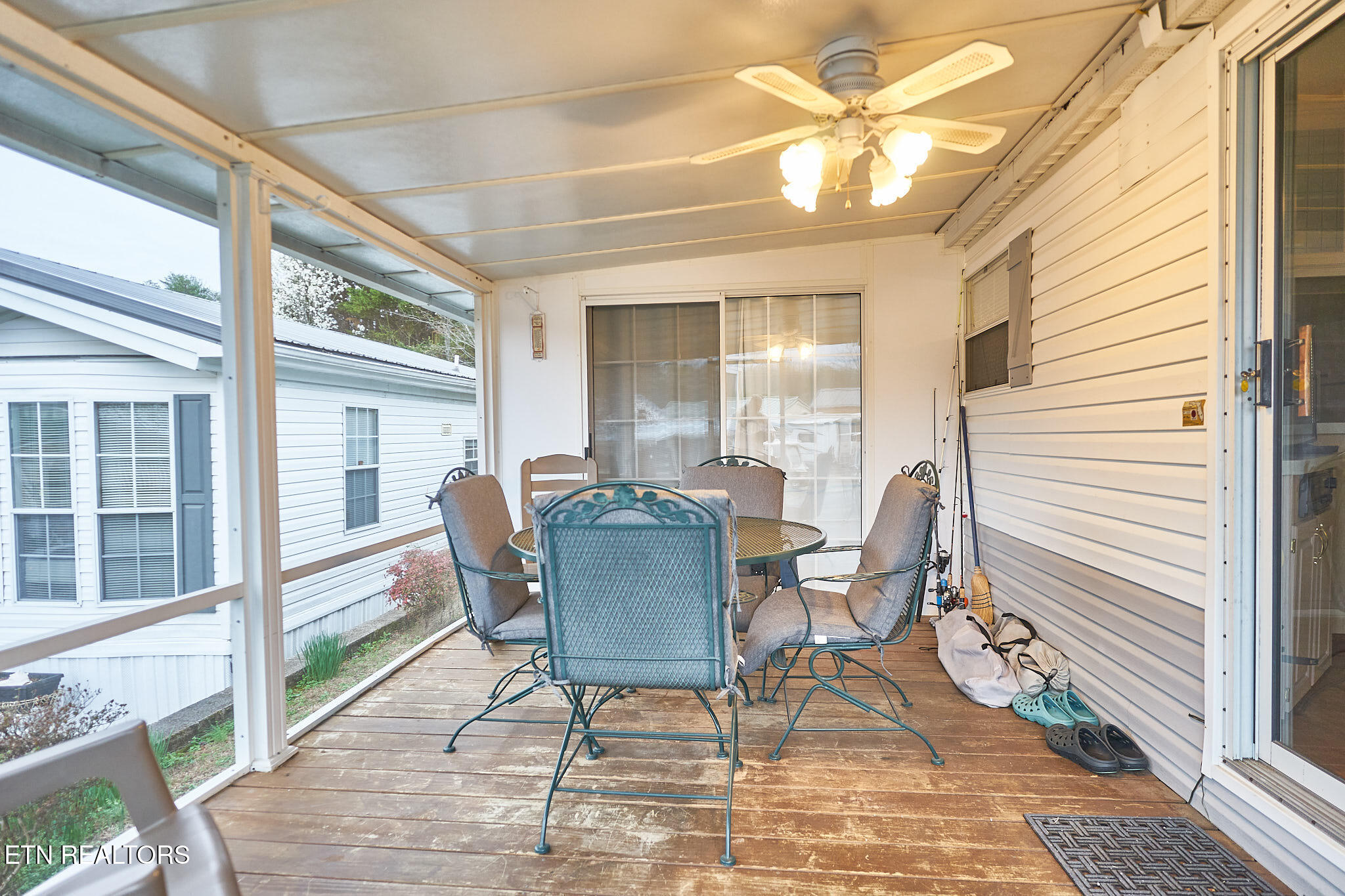 573 Flamingo Circle Townsend TN 37882