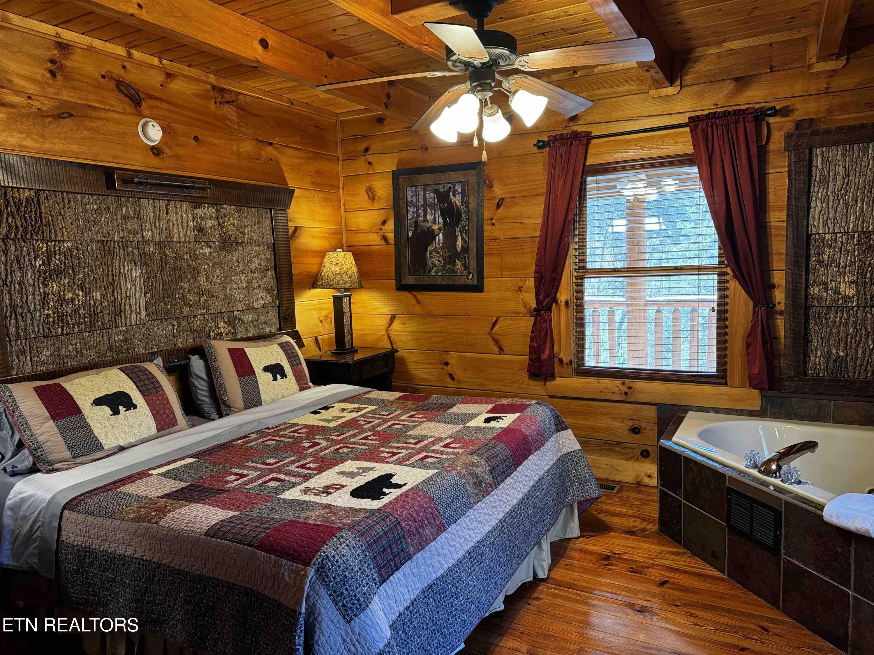 2738 Murray Ridge Road Sevierville TN 37876