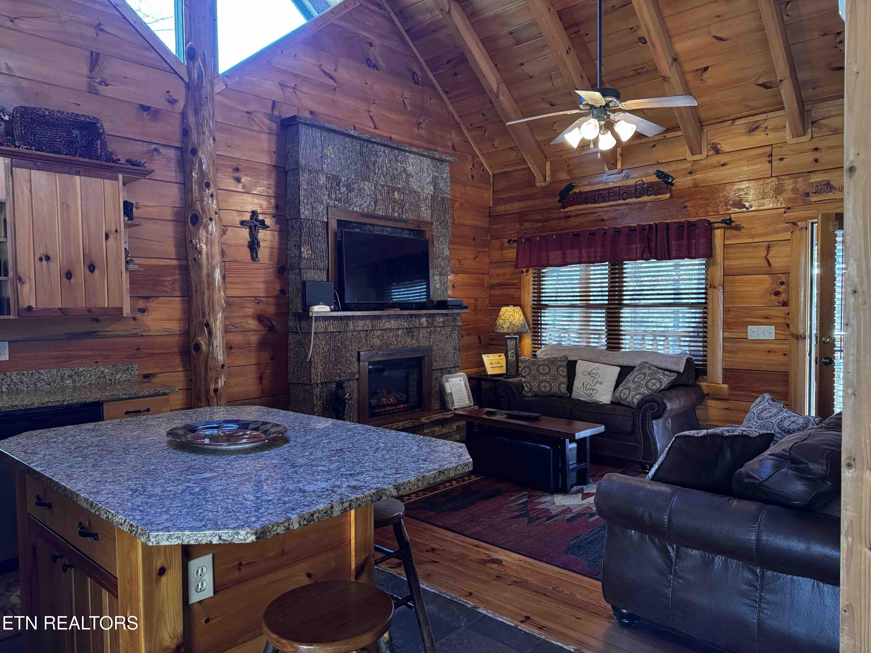 2738 Murray Ridge Road Sevierville TN 37876
