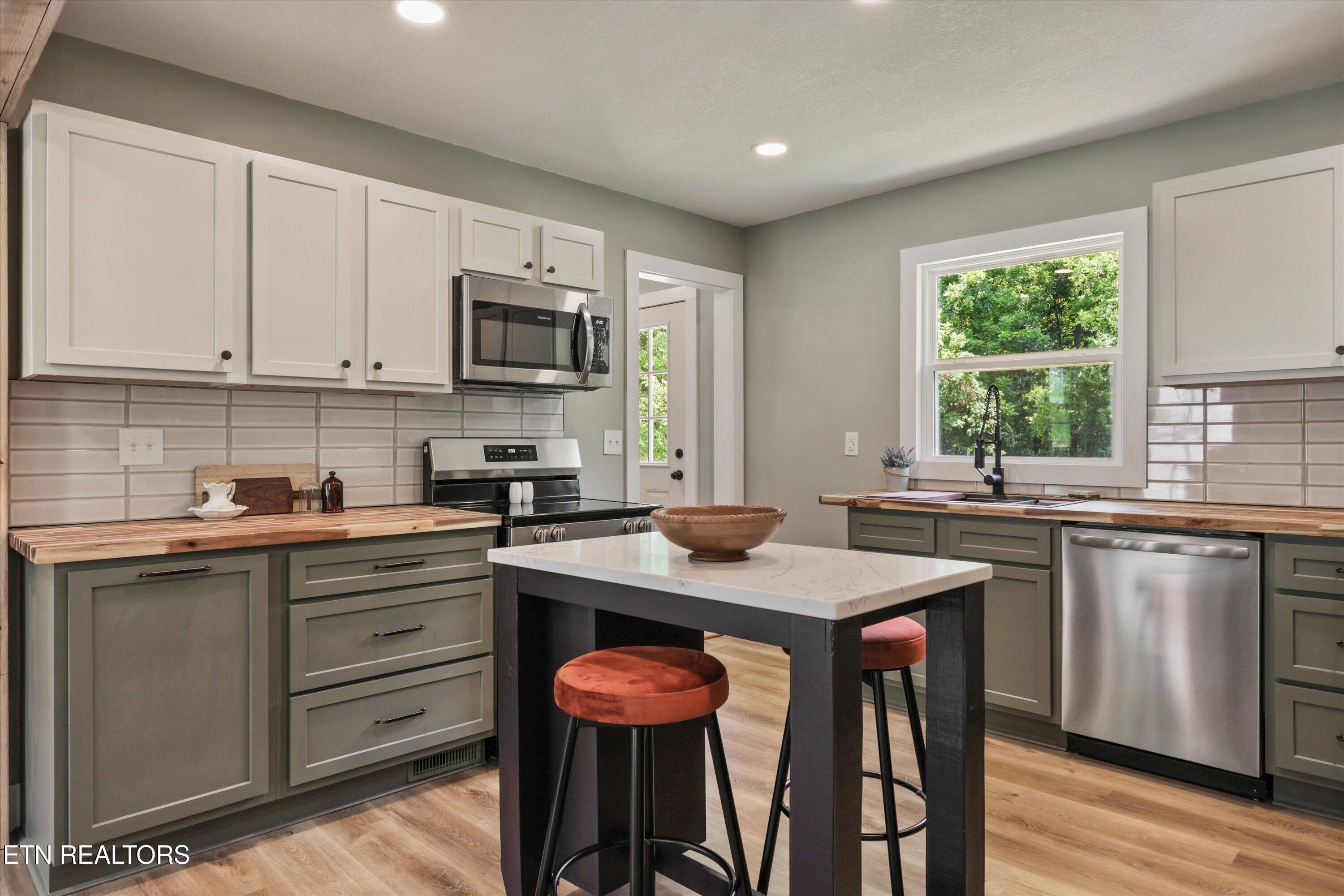 1102 Brookside Avenue Maryville TN 37804
