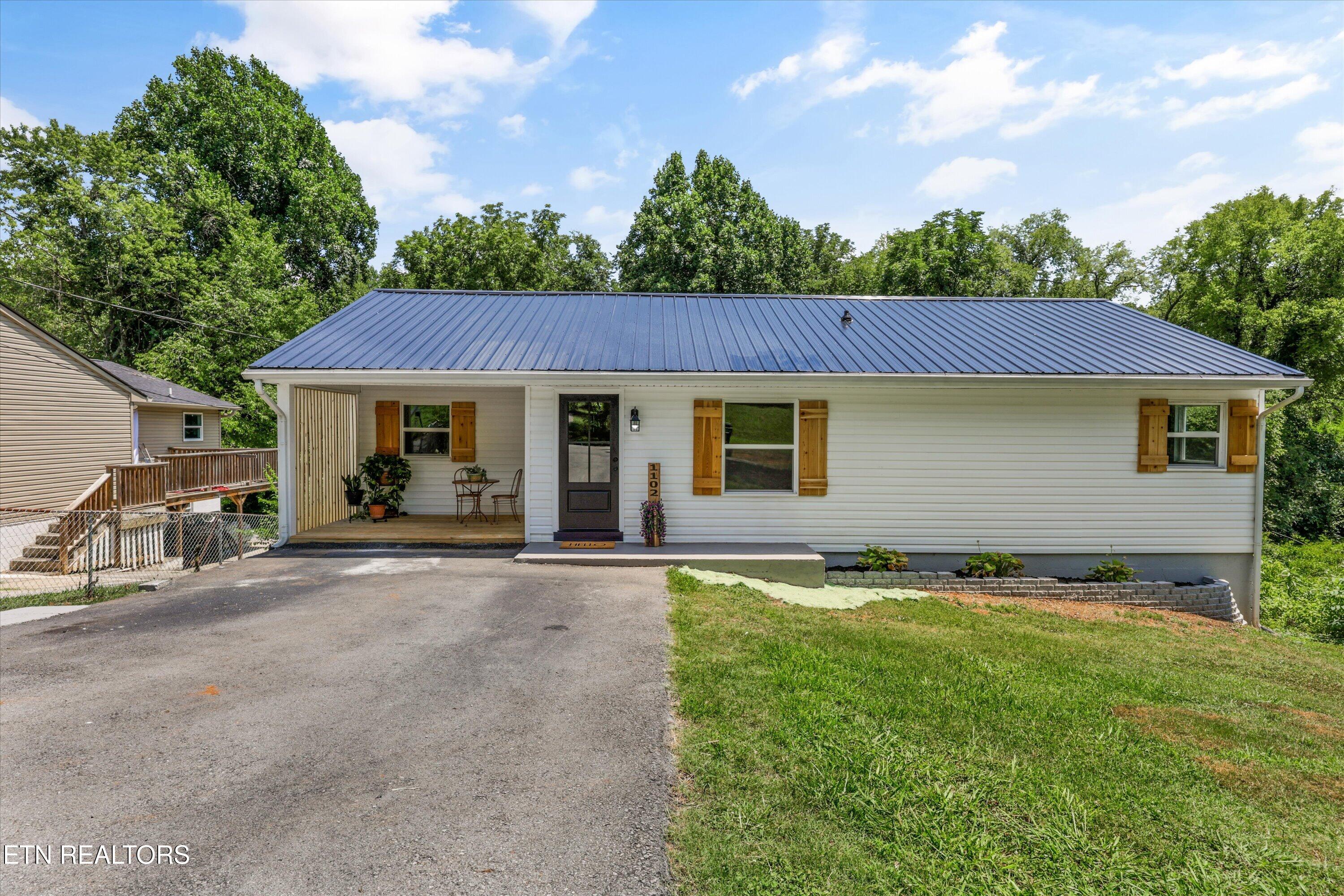 1102 Brookside Avenue Maryville TN 37804