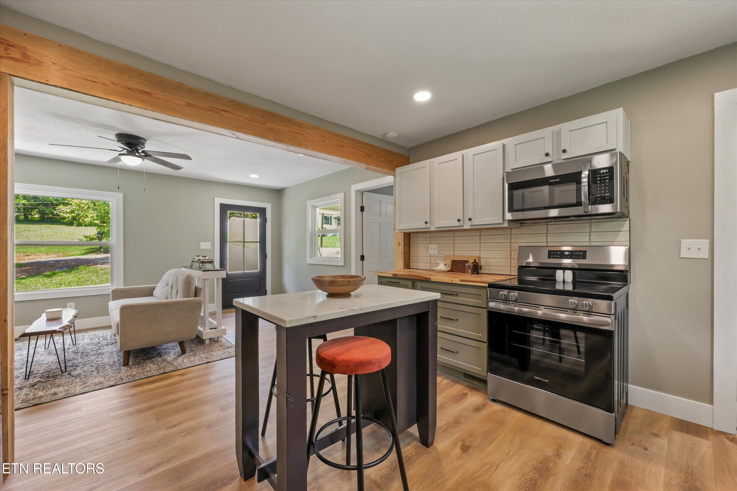 1102 Brookside Avenue Maryville TN 37804