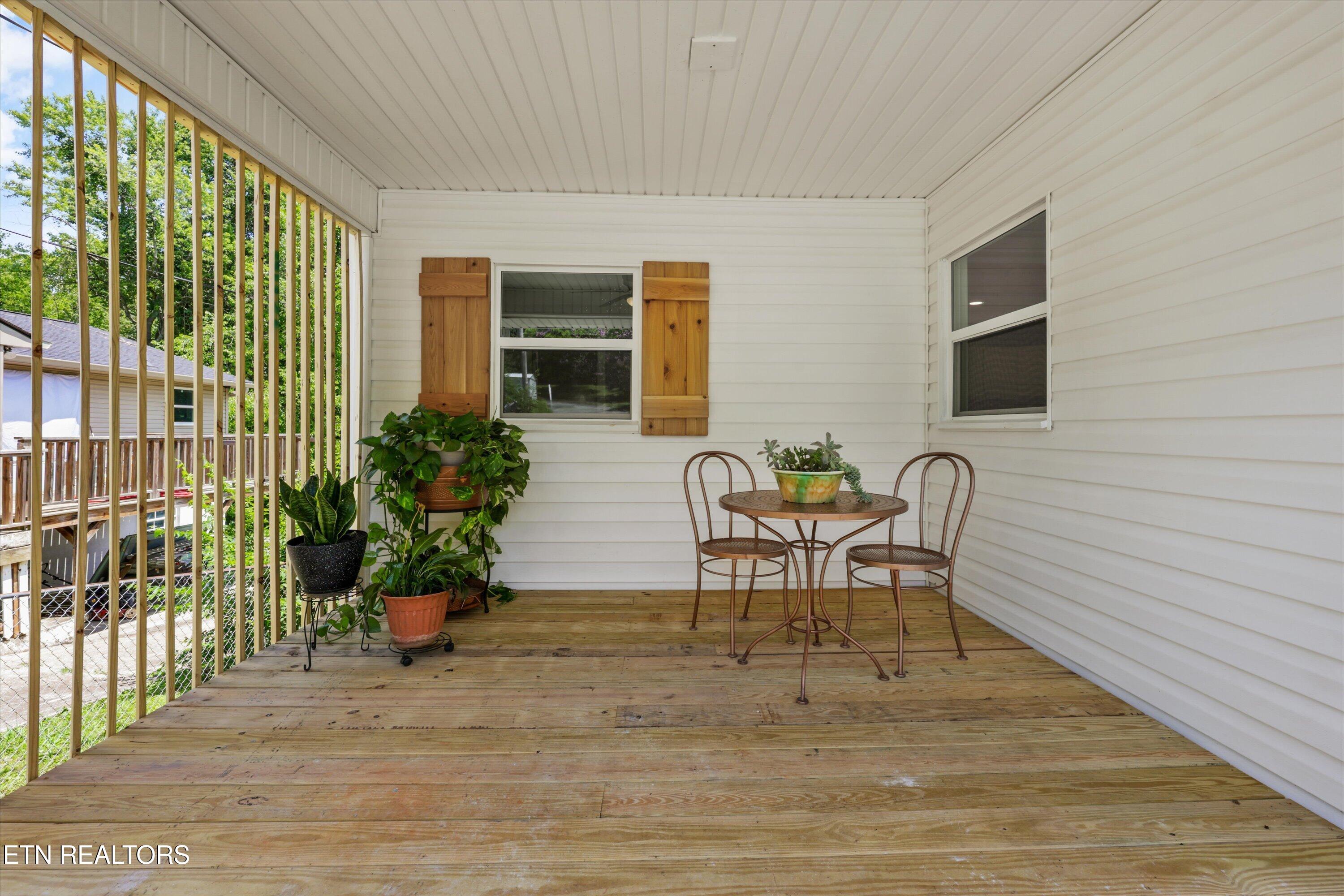 1102 Brookside Avenue Maryville TN 37804