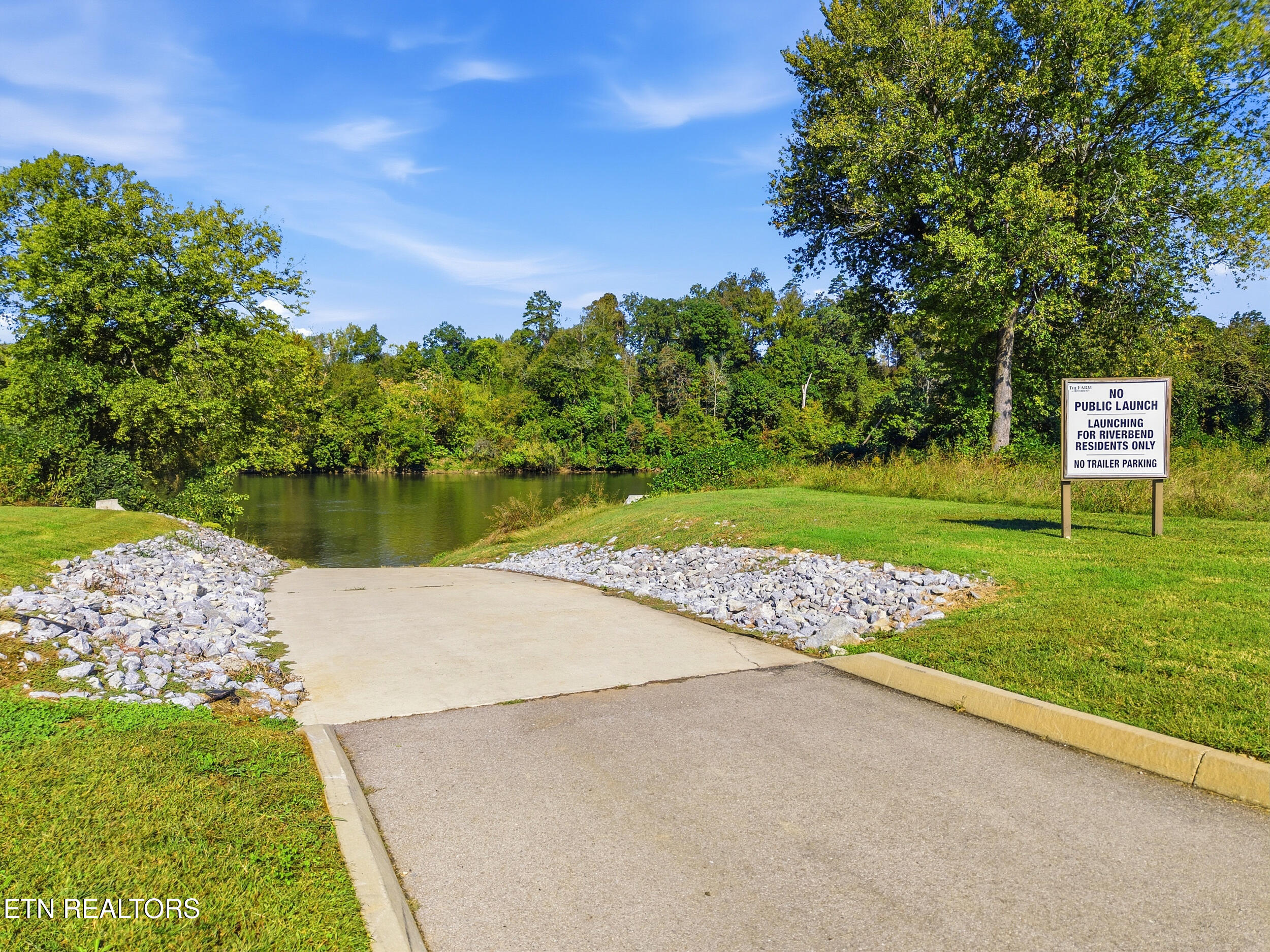 2014 Farm Boulevard Sevierville TN 37876
