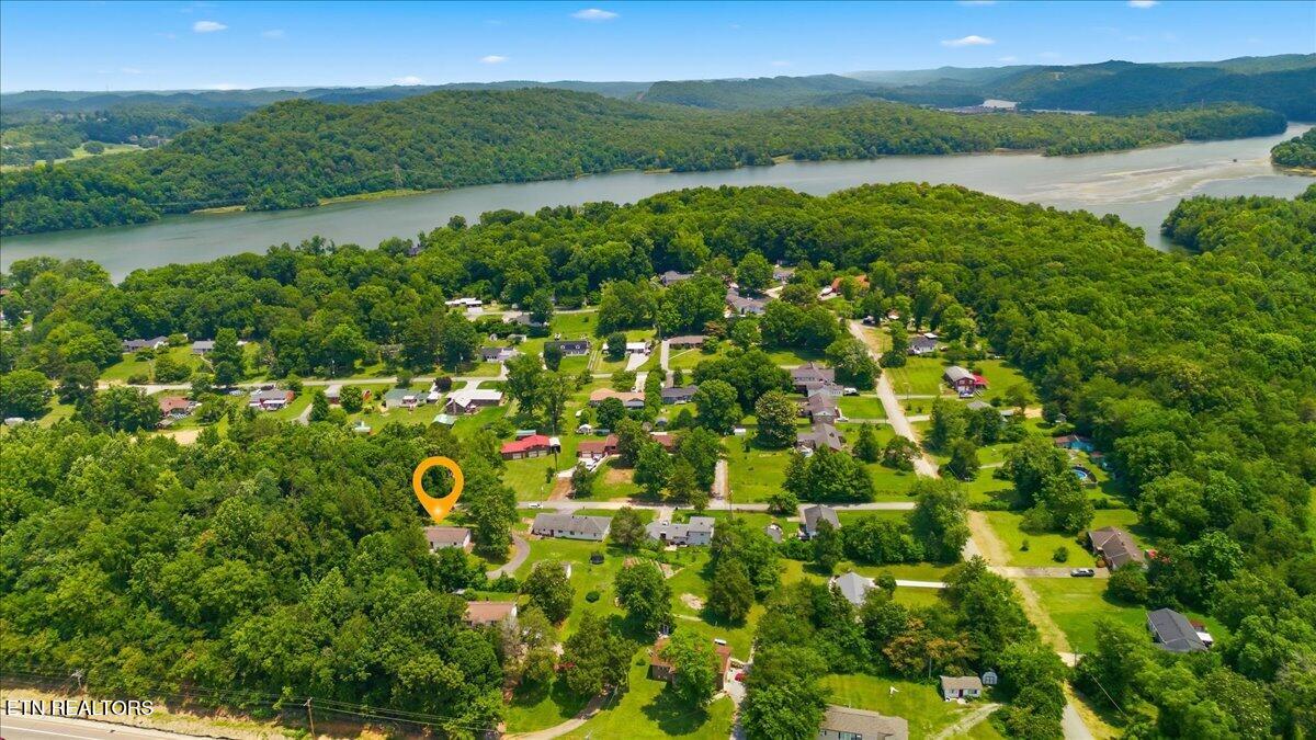 9107 Happy Lane Oak Ridge TN 37830