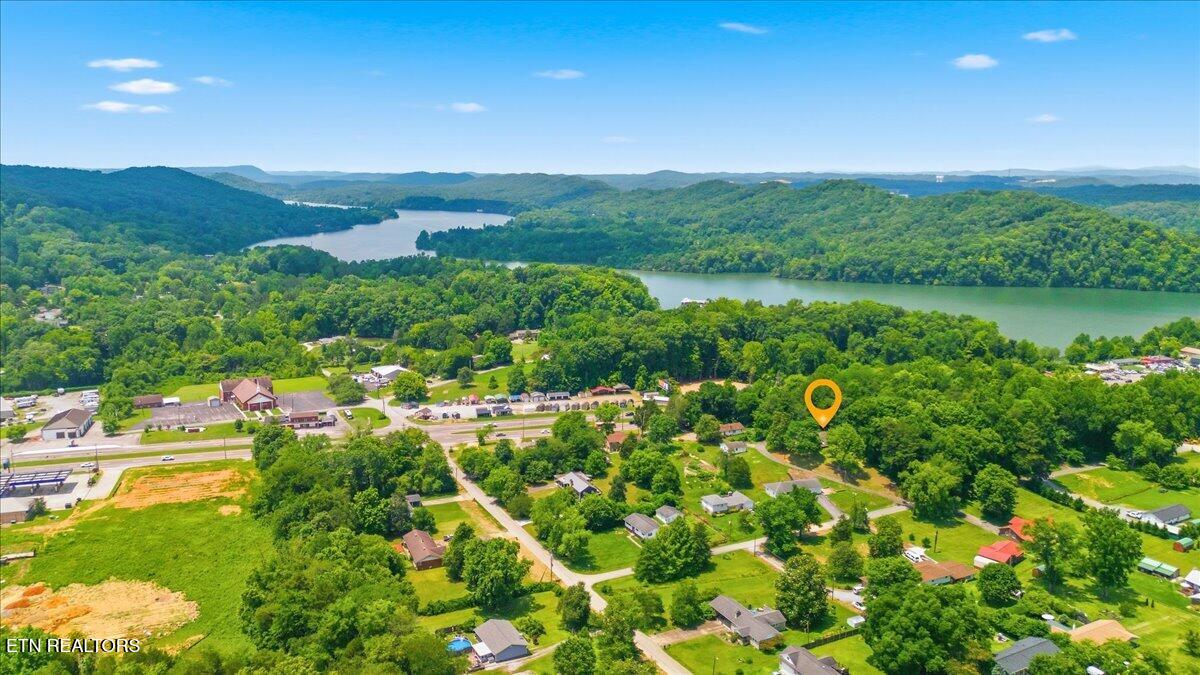 9107 Happy Lane Oak Ridge TN 37830