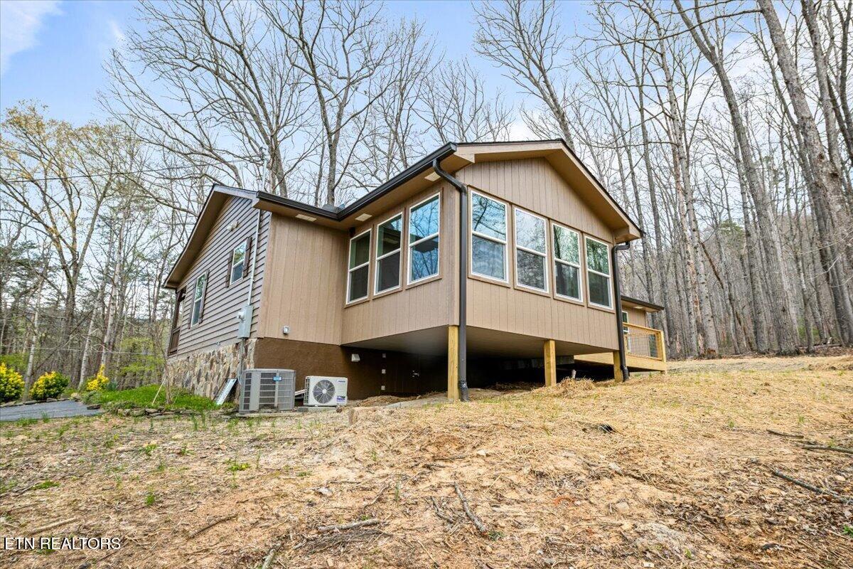 280 Tionesta Drive Jacksboro TN 37757