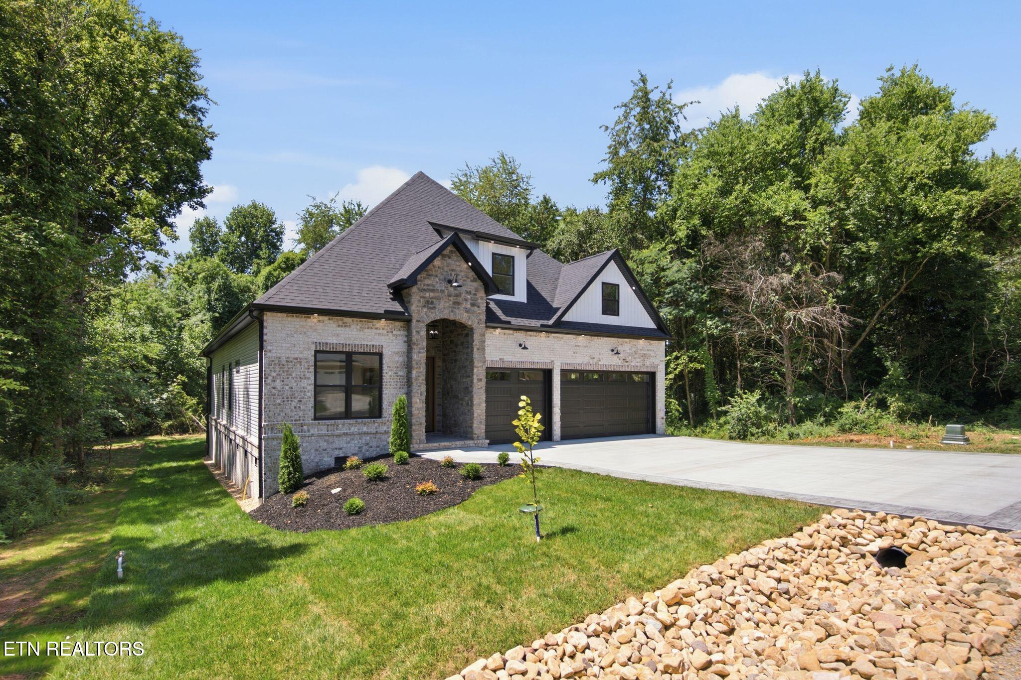 159 Tsuhdatsi Way Loudon TN 37774