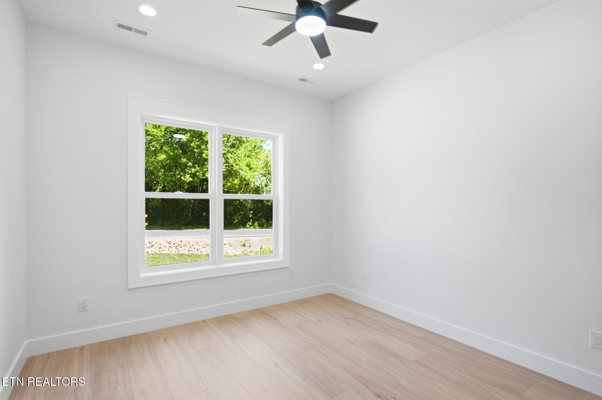 159 Tsuhdatsi Way Loudon TN 37774
