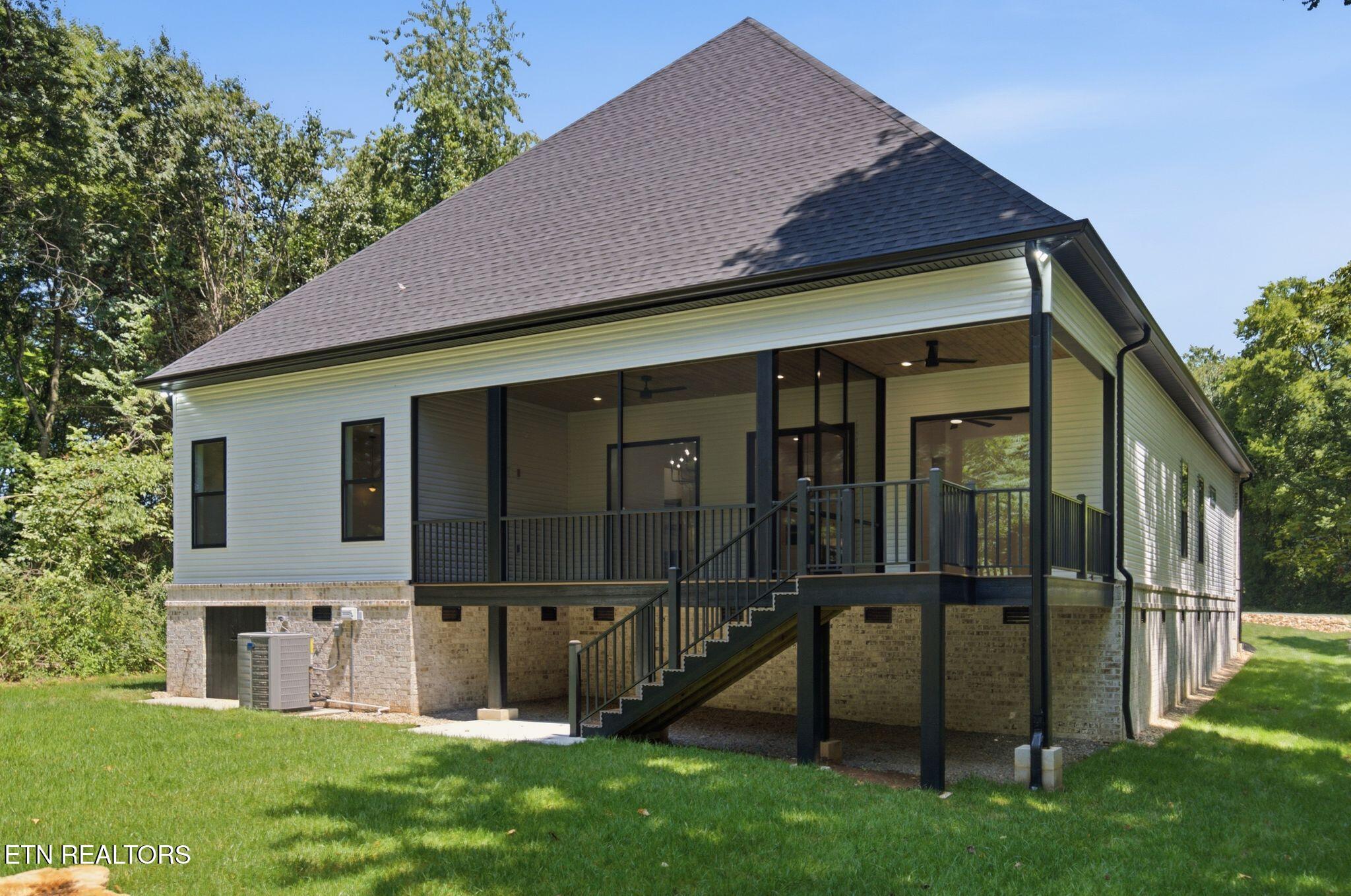 159 Tsuhdatsi Way Loudon TN 37774