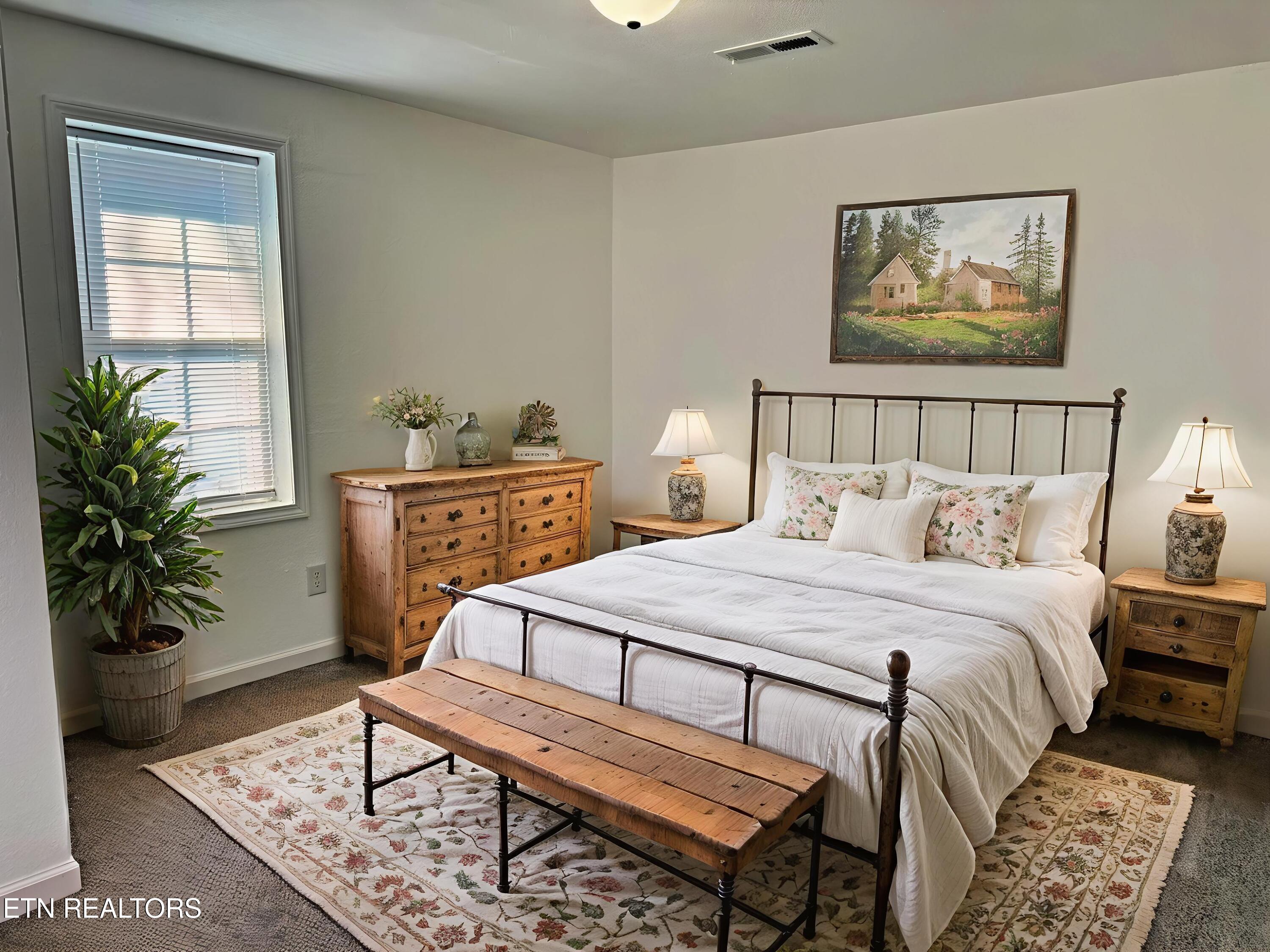 509 E Hemlock Street Lafollette TN 37766