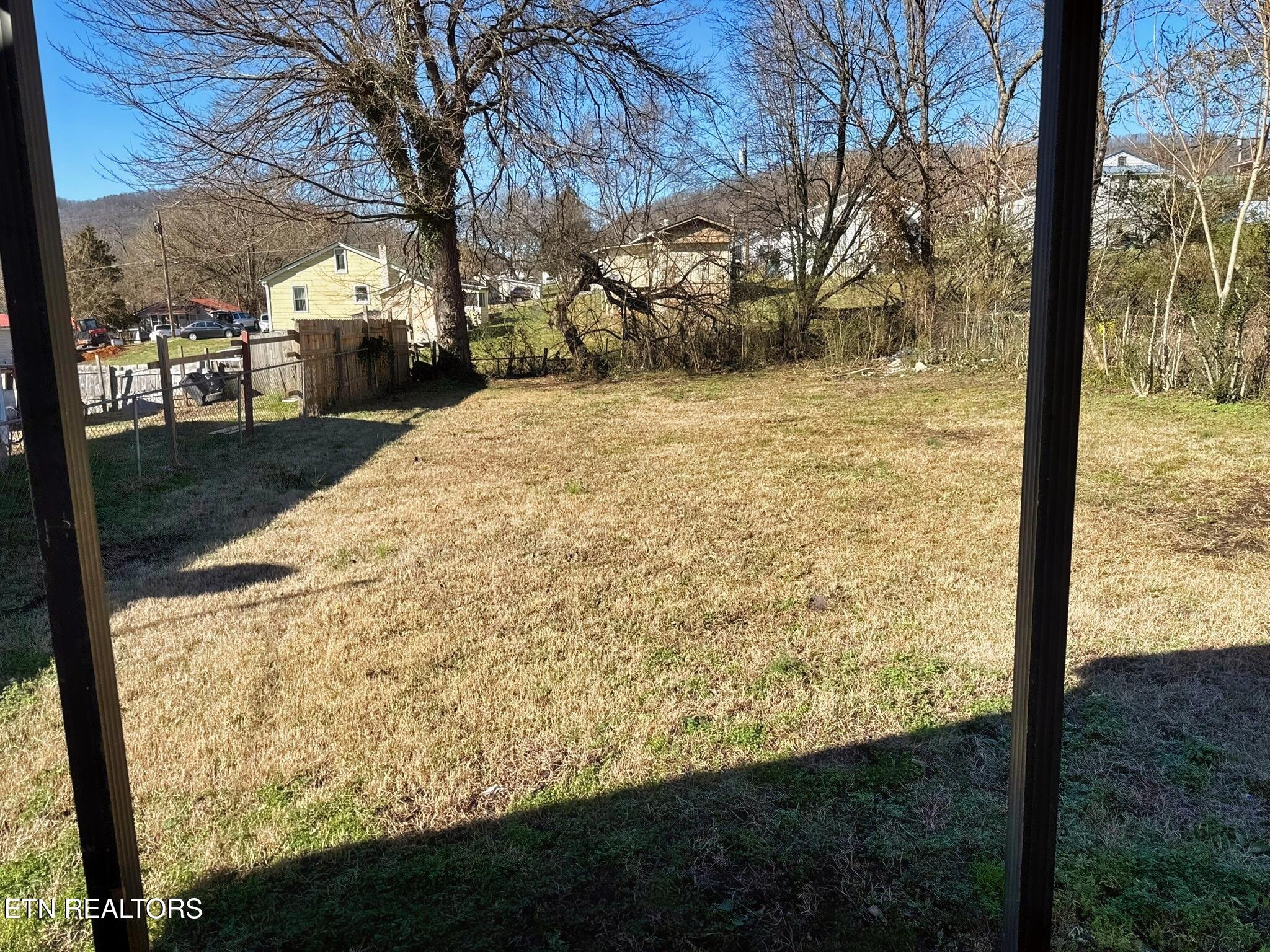 509 E Hemlock Street Lafollette TN 37766